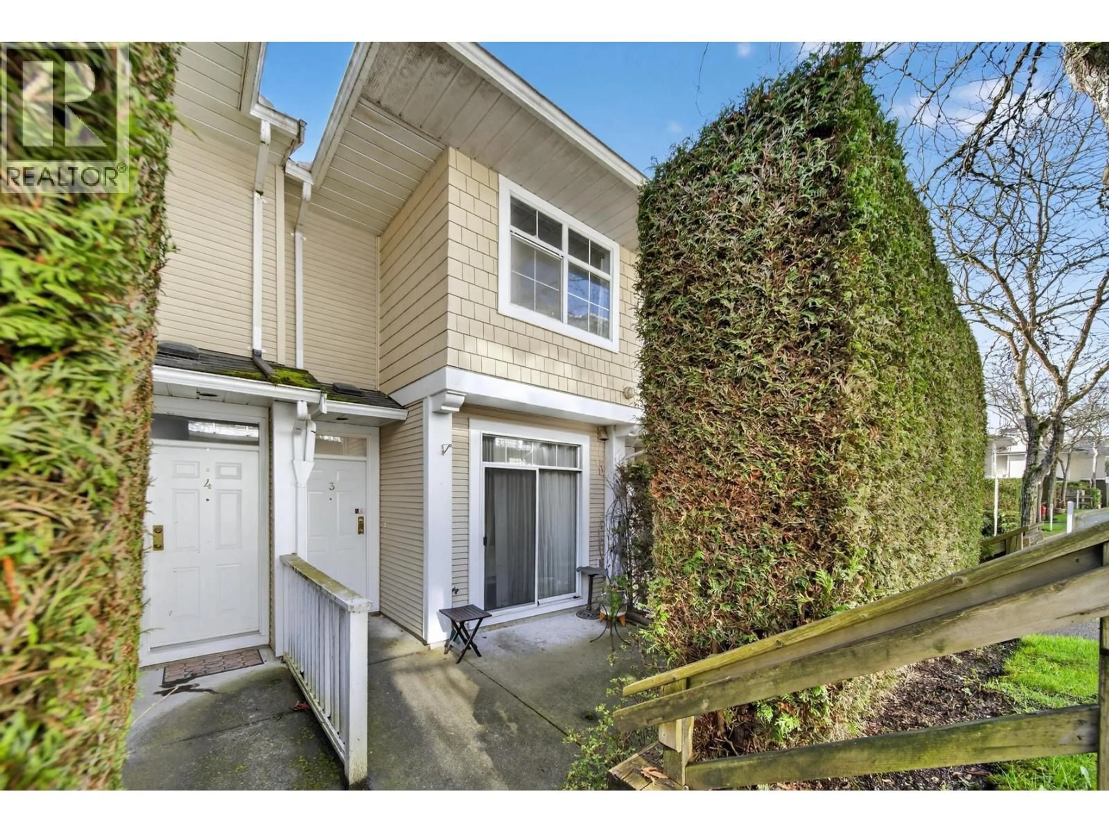 Unknown for 3 - 3580 RAINIER PLACE, Vancouver British Columbia V5S4T3