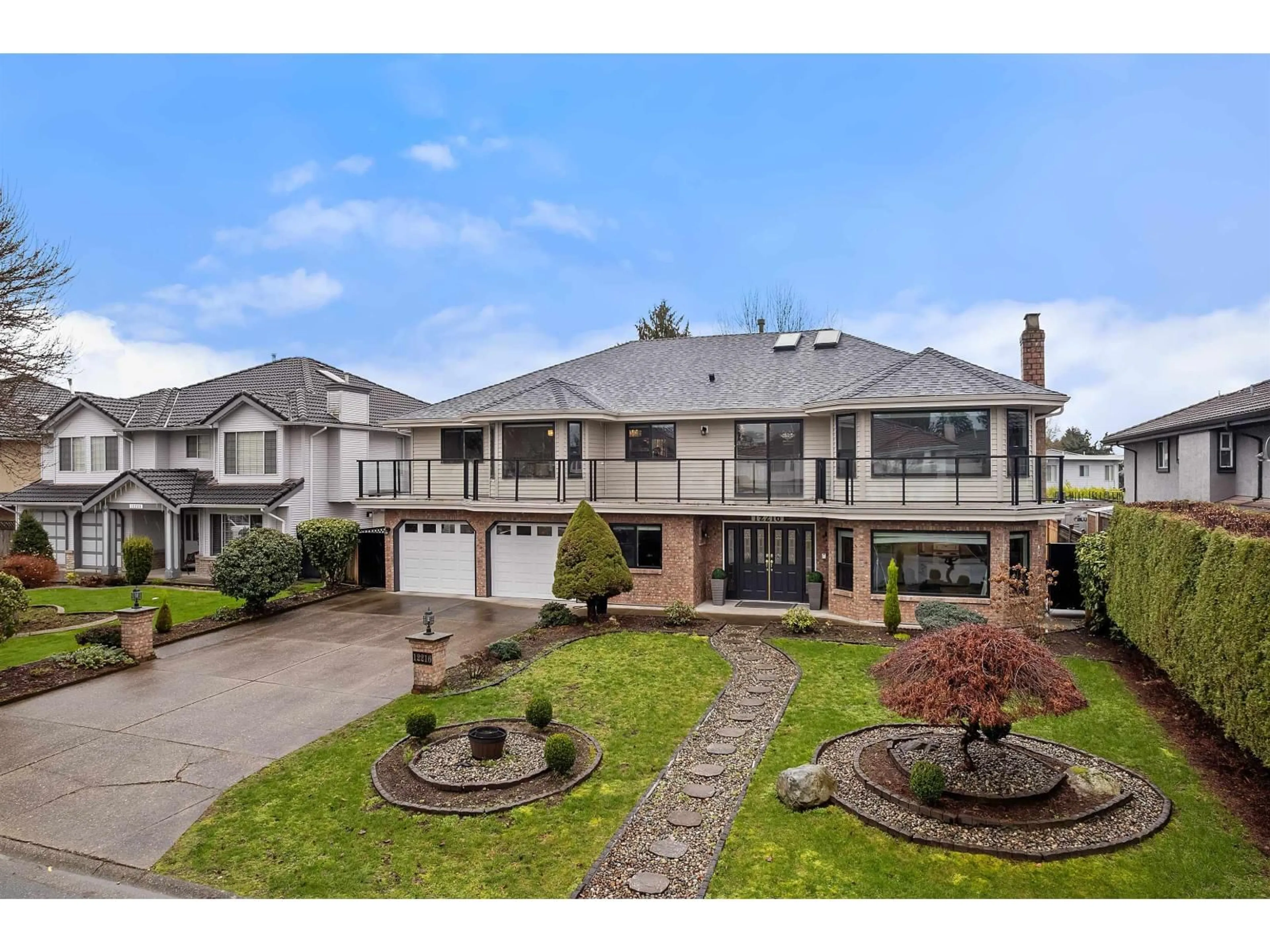 A pic from outside/outdoor area/front of a property/back of a property/a pic from drone, unknown for 12216 64A AVENUE, Surrey British Columbia V3W3R8