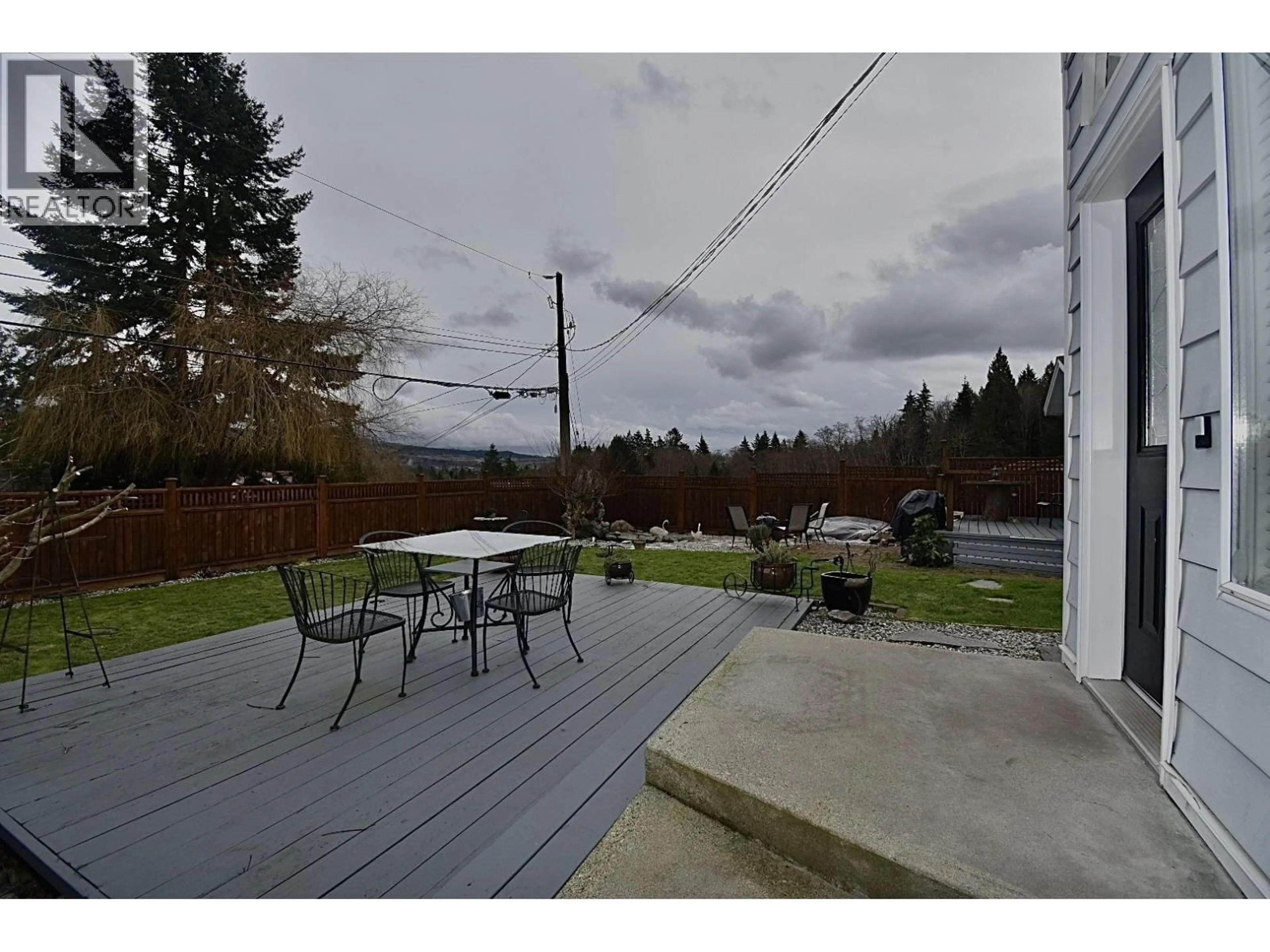 Patio, water/lake/river/ocean view for 6135 FAIRWAY AVENUE, Sechelt British Columbia V7Z0L6