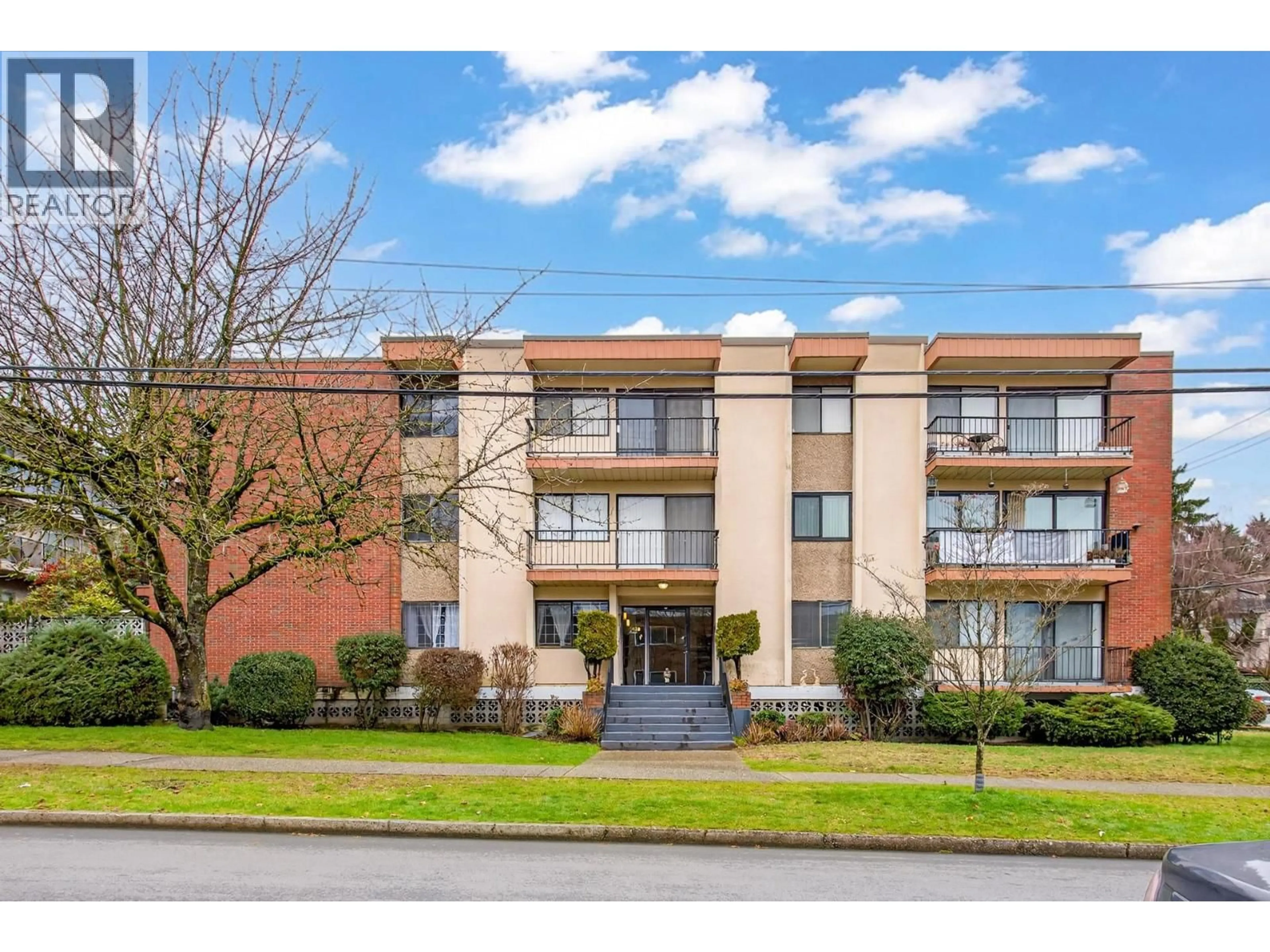 Unknown for 208 - 505 NINTH STREET, New Westminster British Columbia V3M3W6