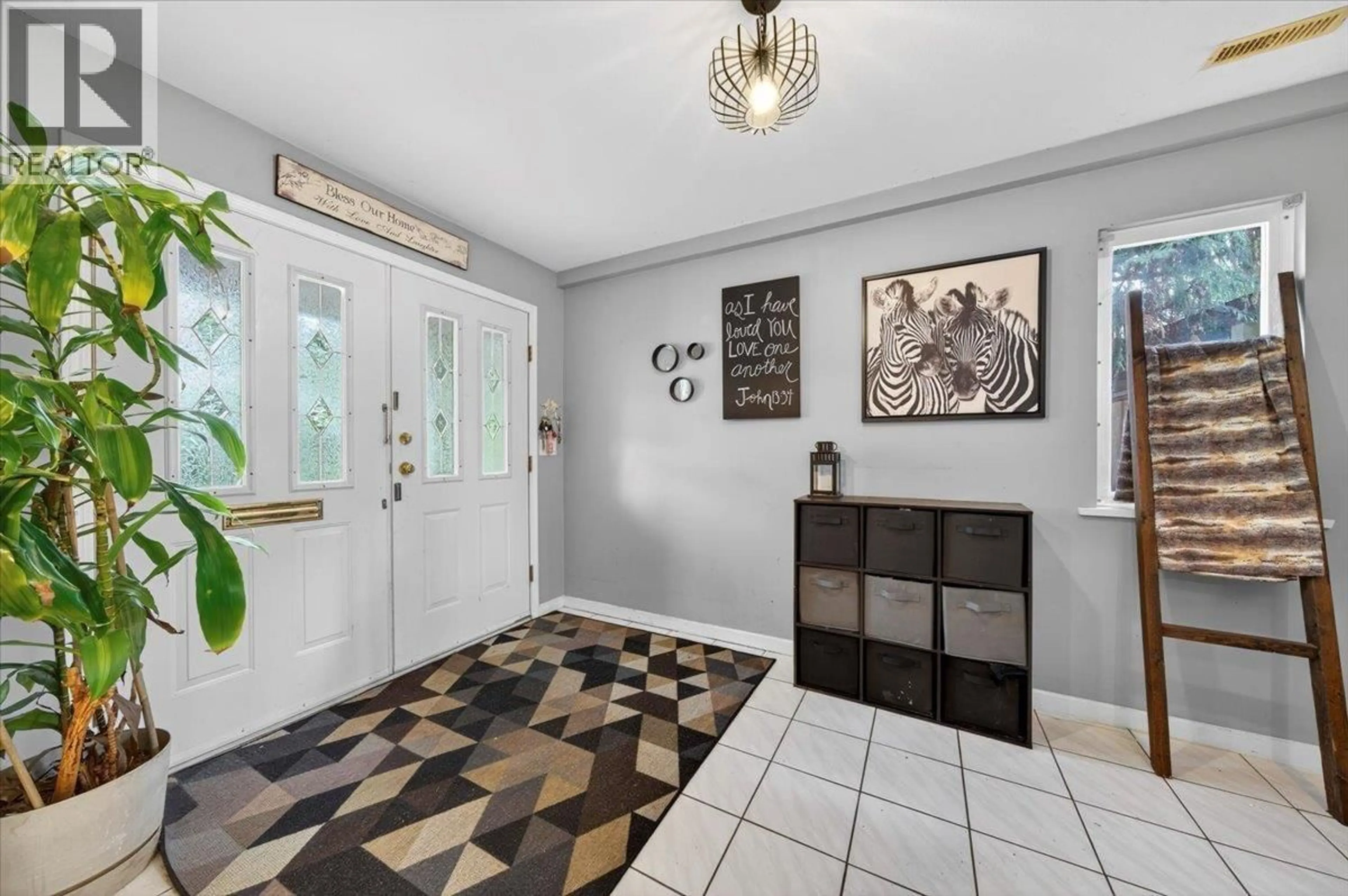 Indoor entryway for 1736 PEKRUL PLACE, Port Coquitlam British Columbia V3C6A7