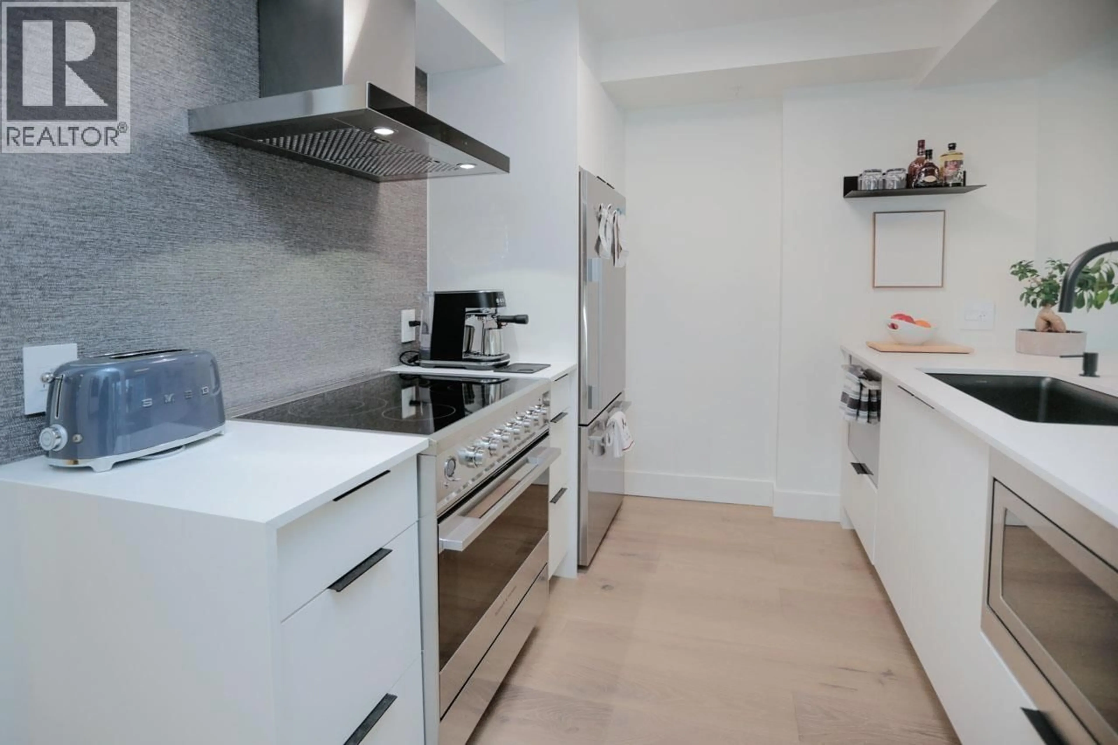 Standard kitchen, unknown for 703 - 1288 ALBERNI STREET, Vancouver British Columbia V6E4N5