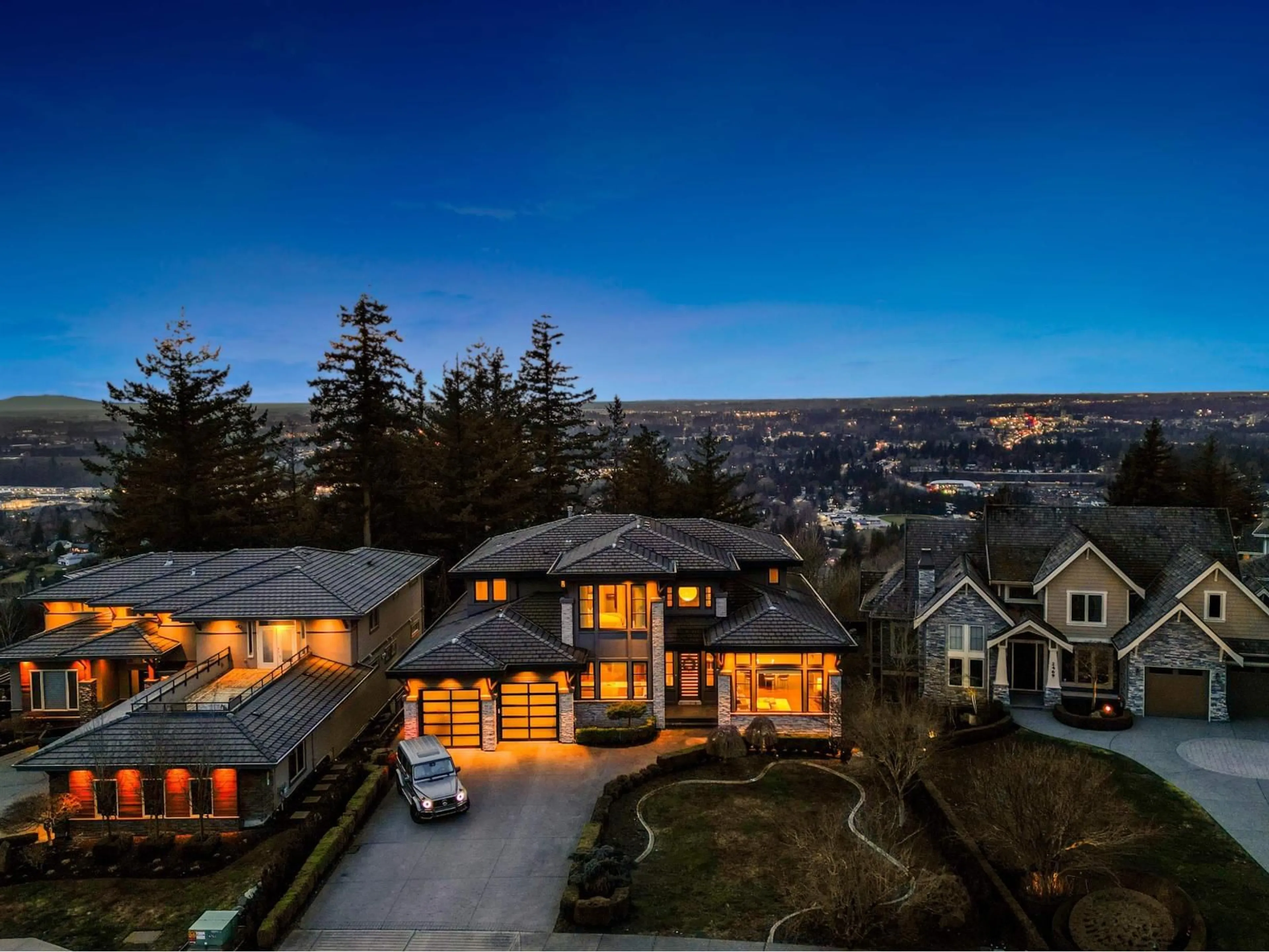 A pic from outside/outdoor area/front of a property/back of a property/a pic from drone, mountain view for 2461 EAGLE MOUNTAIN DRIVE, Abbotsford British Columbia V3G3B3