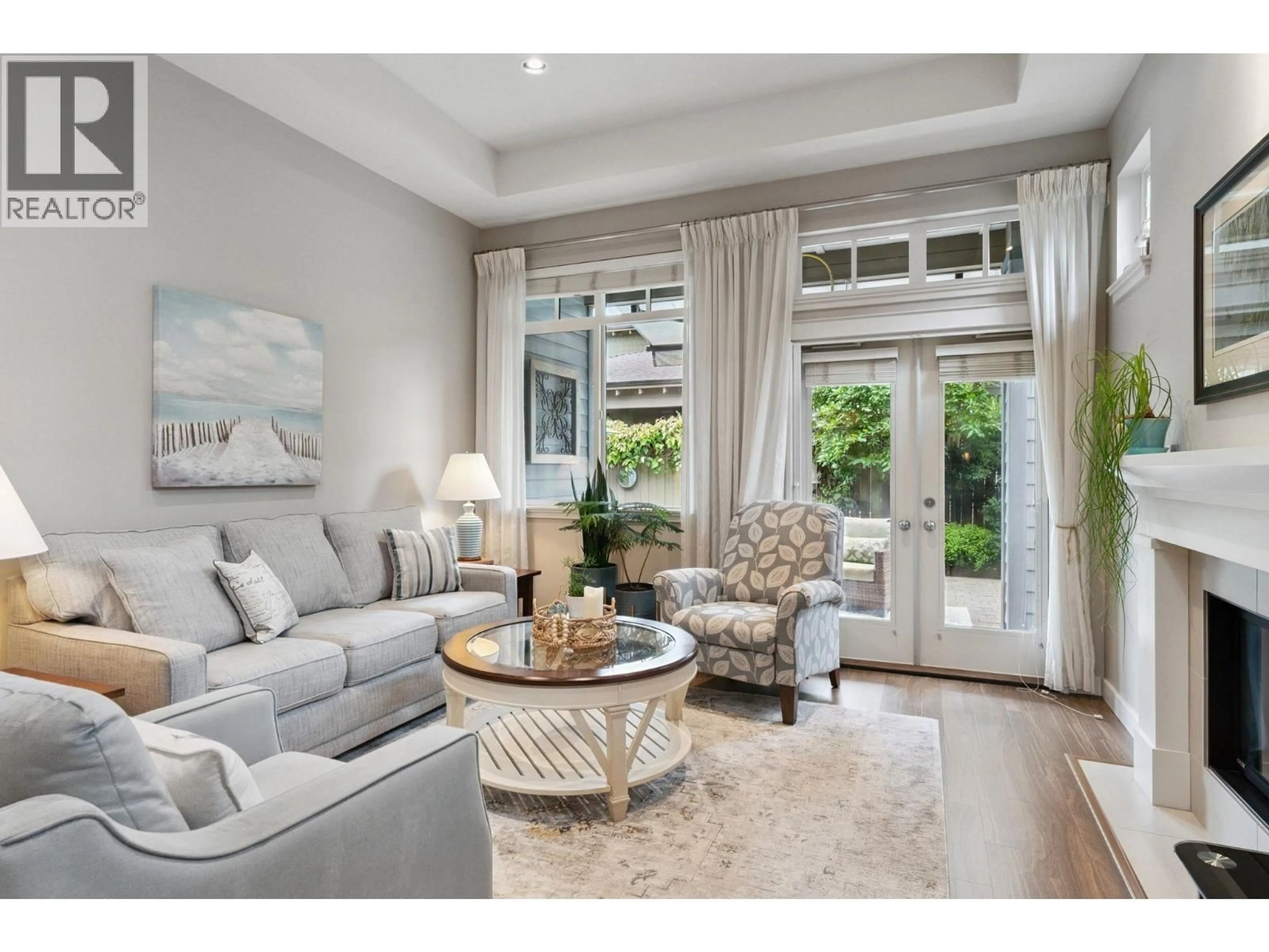 Living room with furniture, unknown for 5068 WILLOW SPRINGS AVENUE, Delta British Columbia V4M0A7