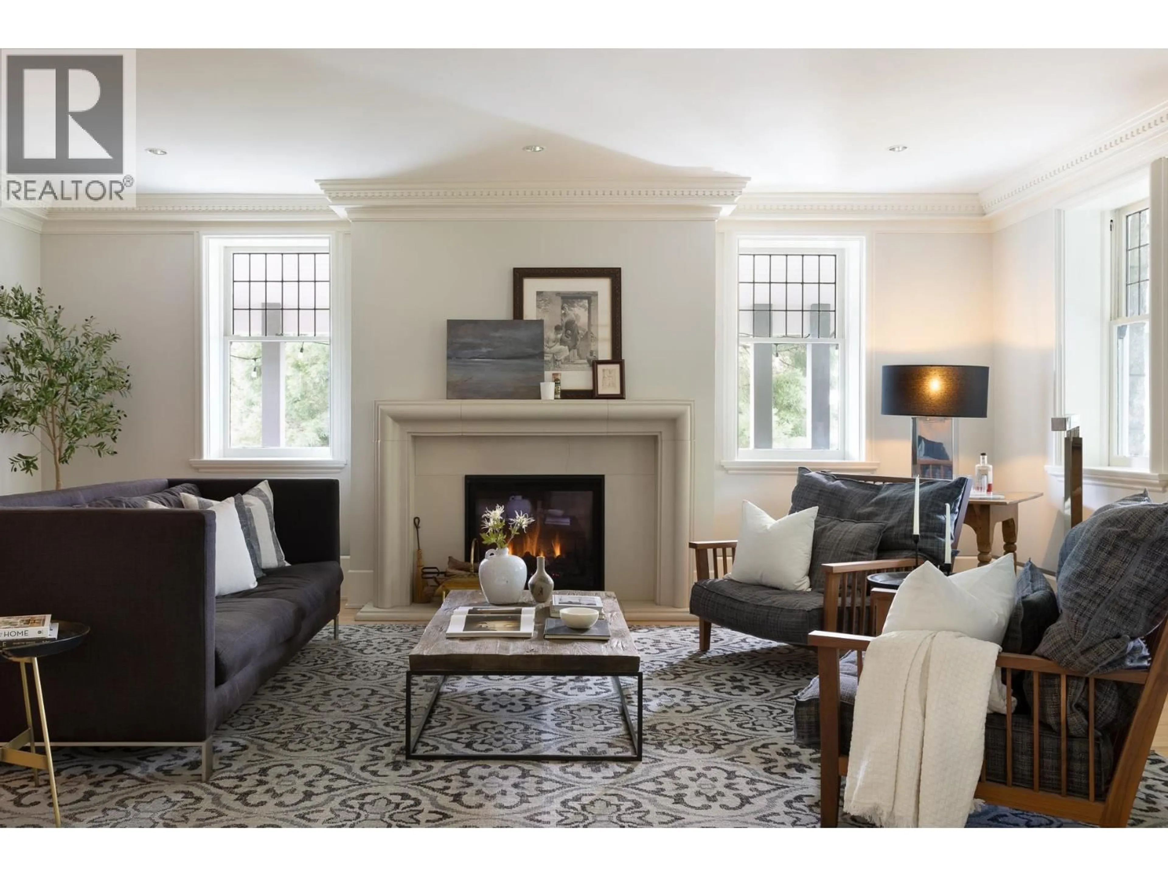 Living room with furniture, unknown for 3545 DOWSLEY COURT, North Vancouver British Columbia V7N1X4