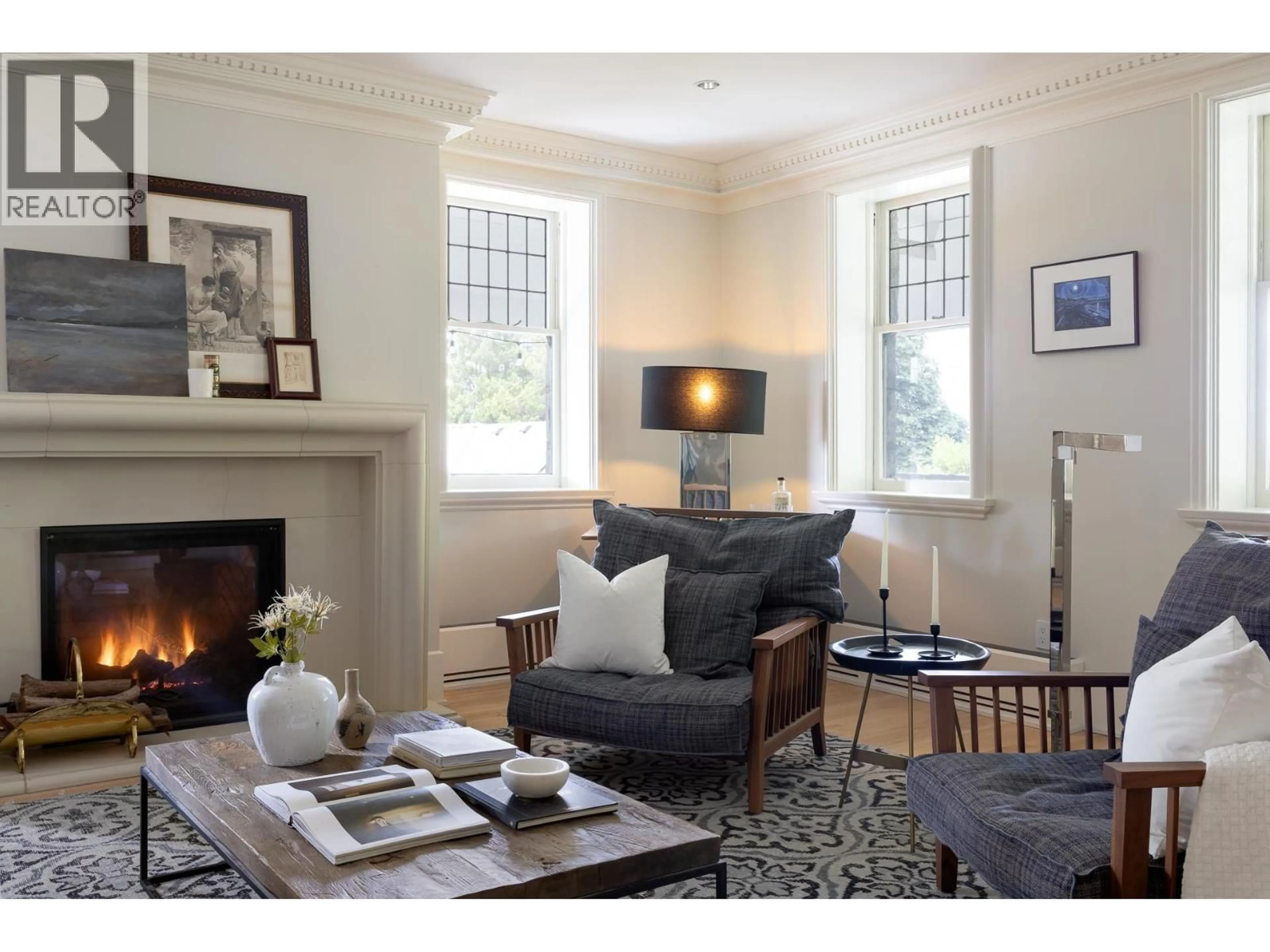 Living room with furniture, unknown for 3545 DOWSLEY COURT, North Vancouver British Columbia V7N1X4