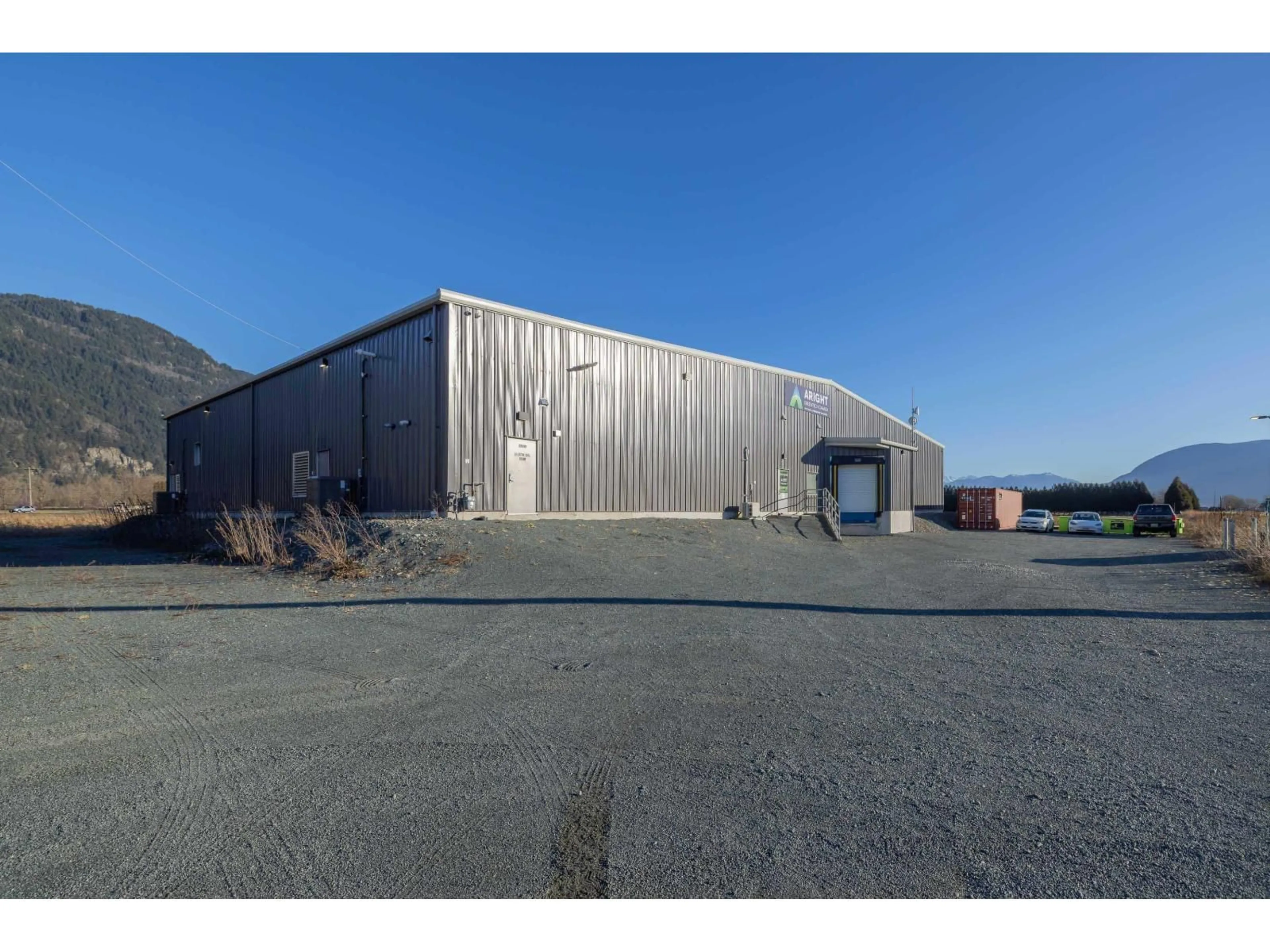 A pic from outside/outdoor area/front of a property/back of a property/a pic from drone, building for 38989 NO. 4 ROAD, Abbotsford British Columbia V3G2G2