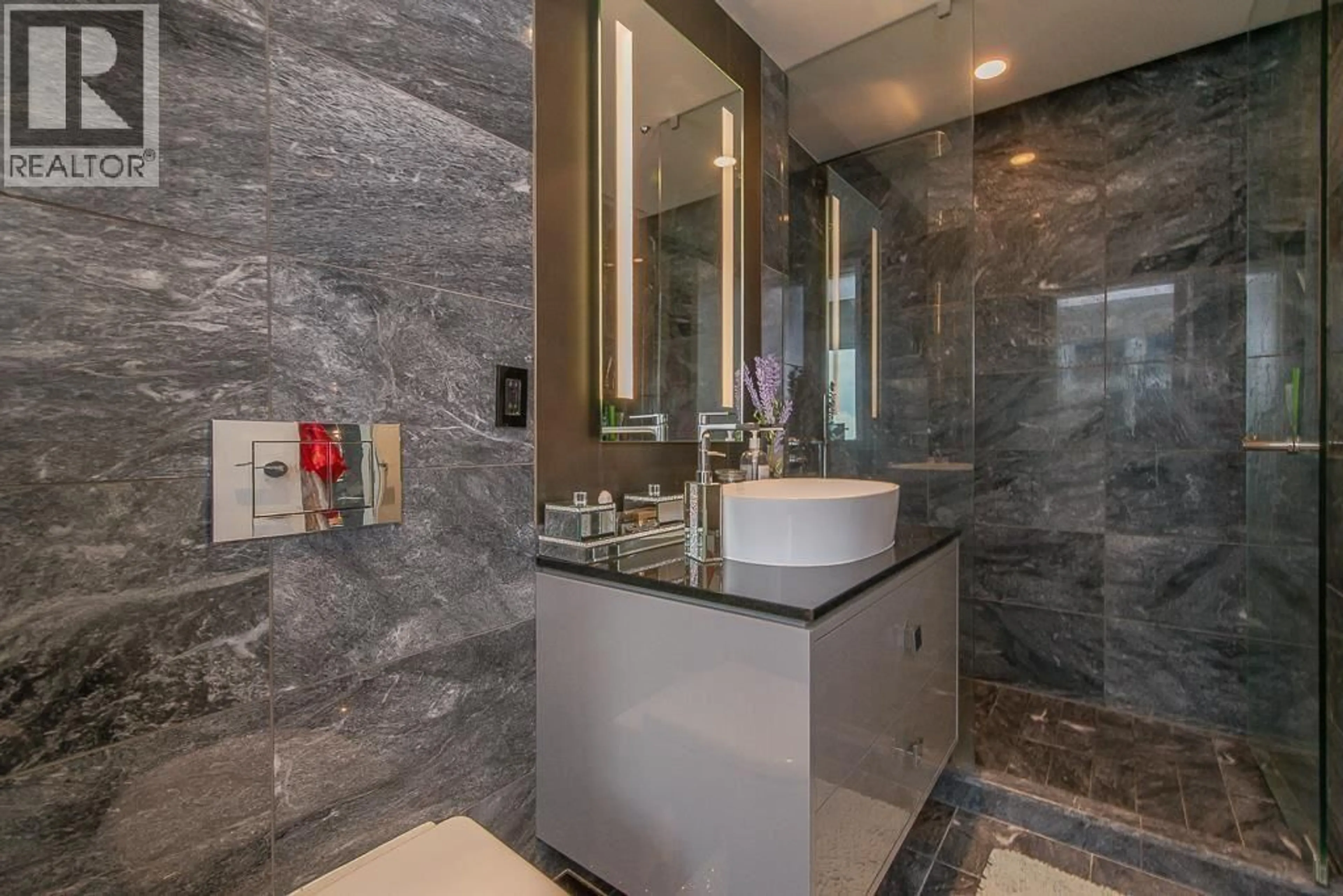 Contemporary bathroom, ceramic/tile floor for 2305 - 1151 GEORGIA STREET, Vancouver British Columbia V6E0B3