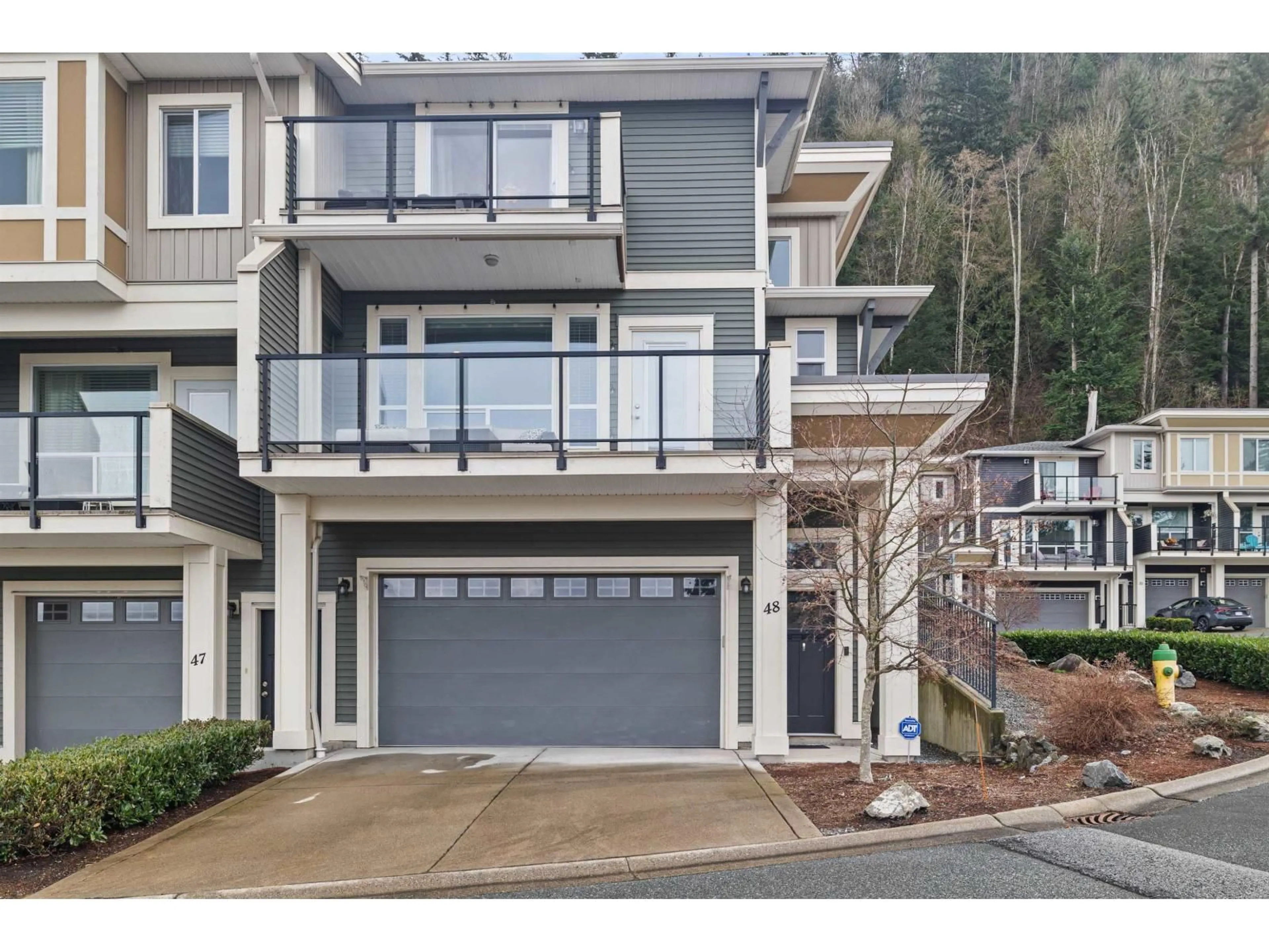 Home with vinyl exterior material, mountain view for 48 - 6026 LINDEMAN STREET, Chilliwack British Columbia V2R0W1