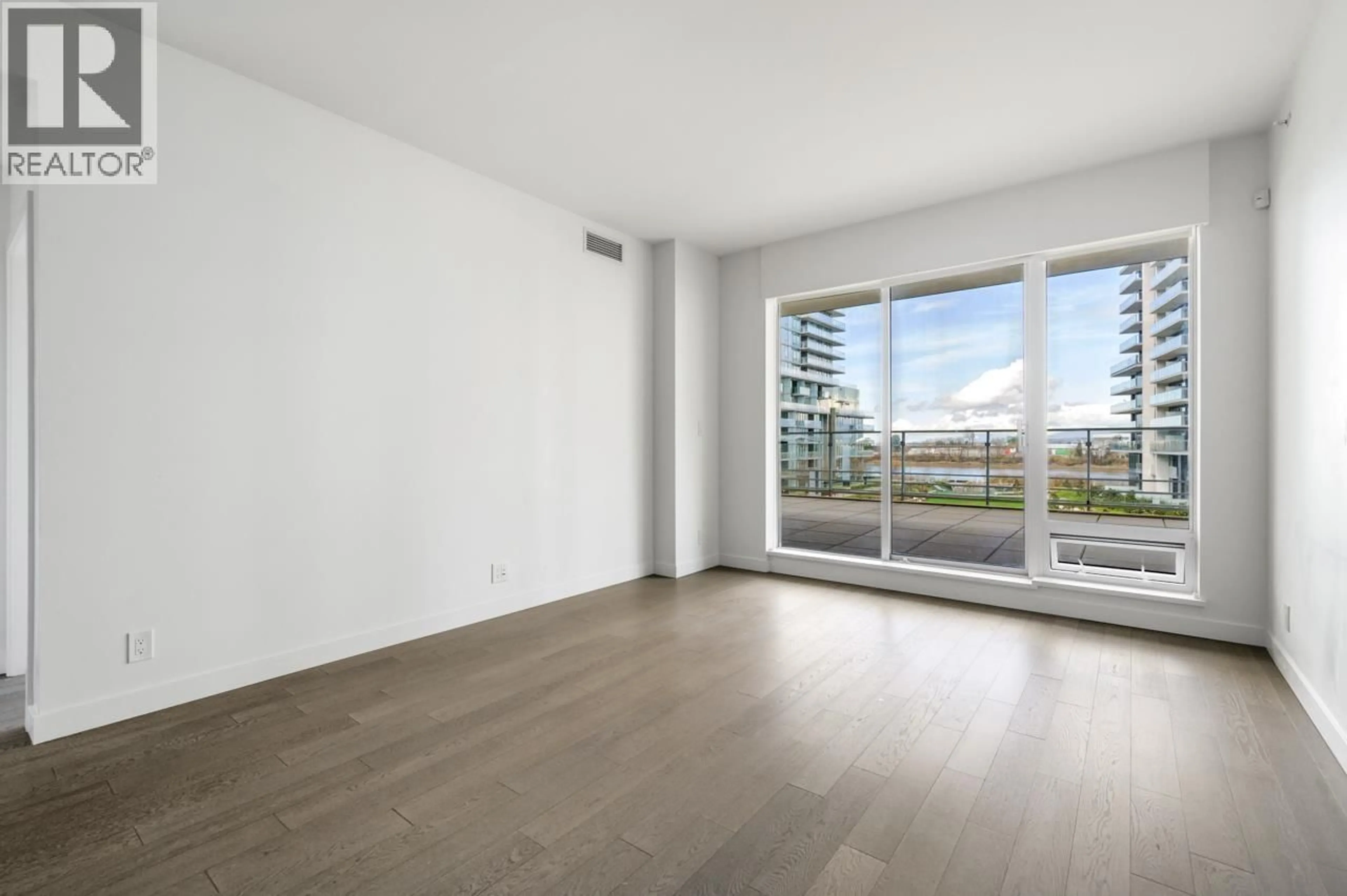 A pic of a room for 305 - 6688 PEARSON WAY, Richmond British Columbia V7C0E5