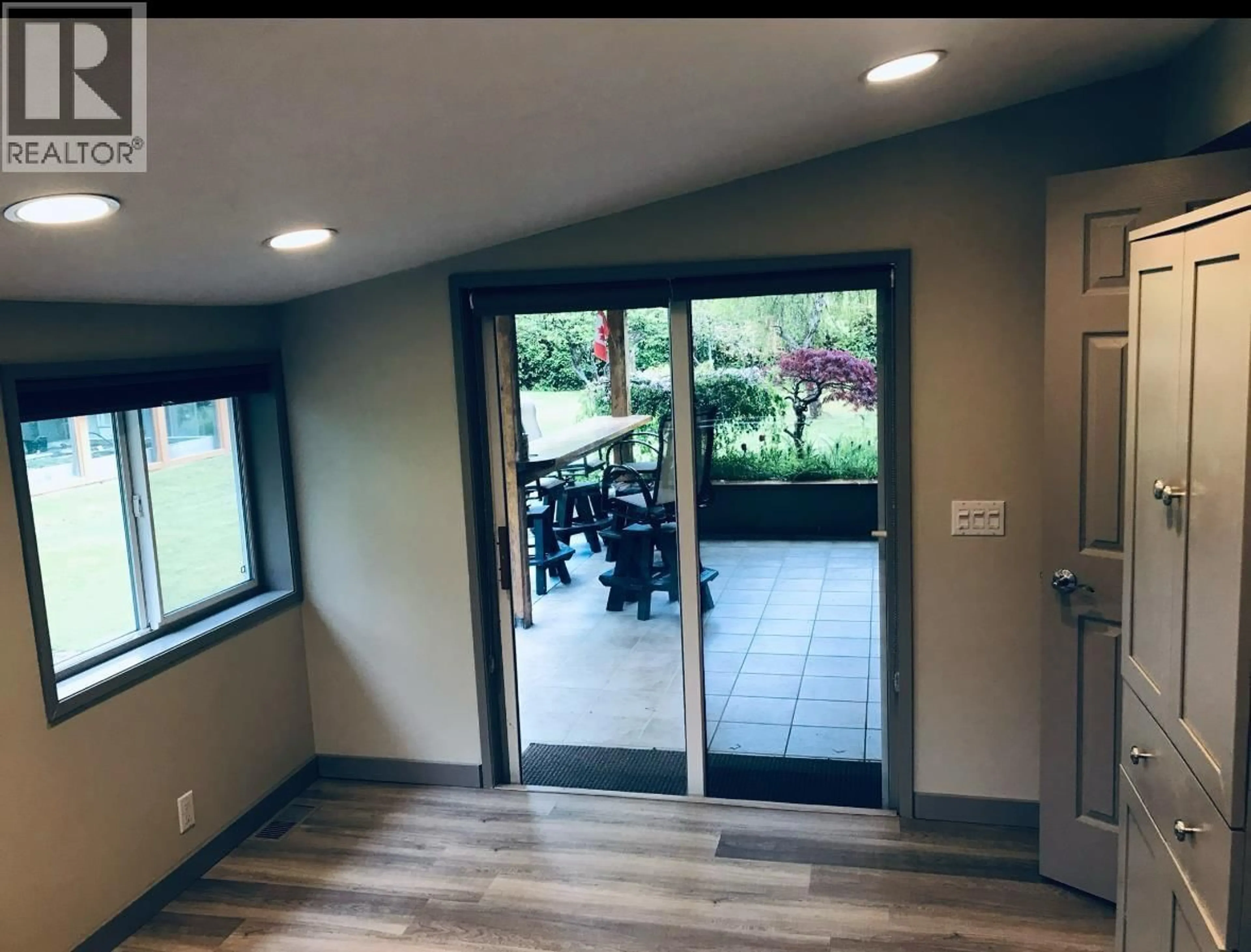 Indoor entryway for 1856 BALSAM CRESCENT, Masset British Columbia V0T1M0