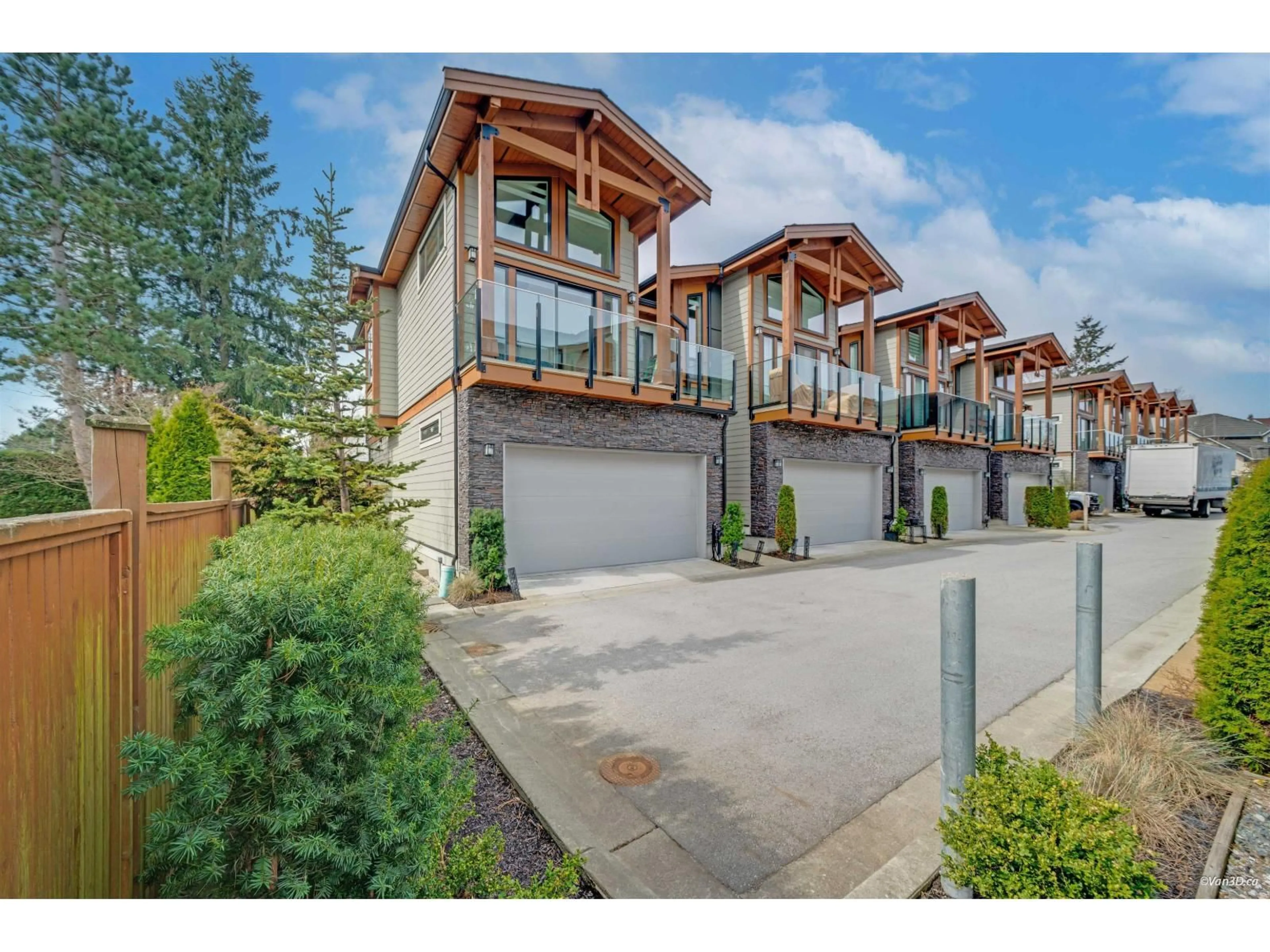 Unknown for 8 - 1454 162B STREET, Surrey British Columbia V4A9W9