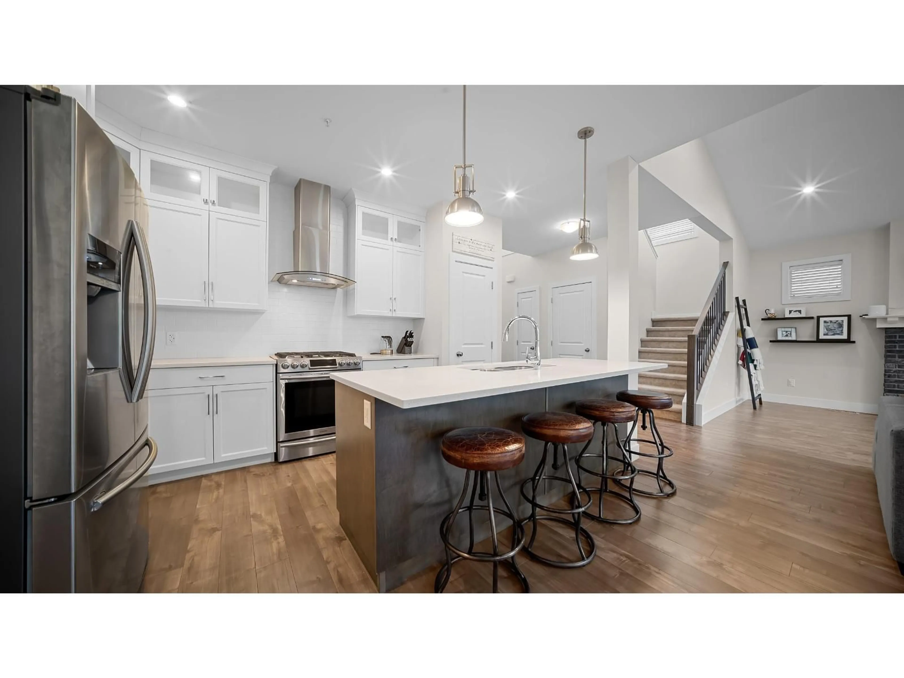 Open concept kitchen, unknown for 50300 KENSINGTON DRIVE, Chilliwack British Columbia V4Z0C4