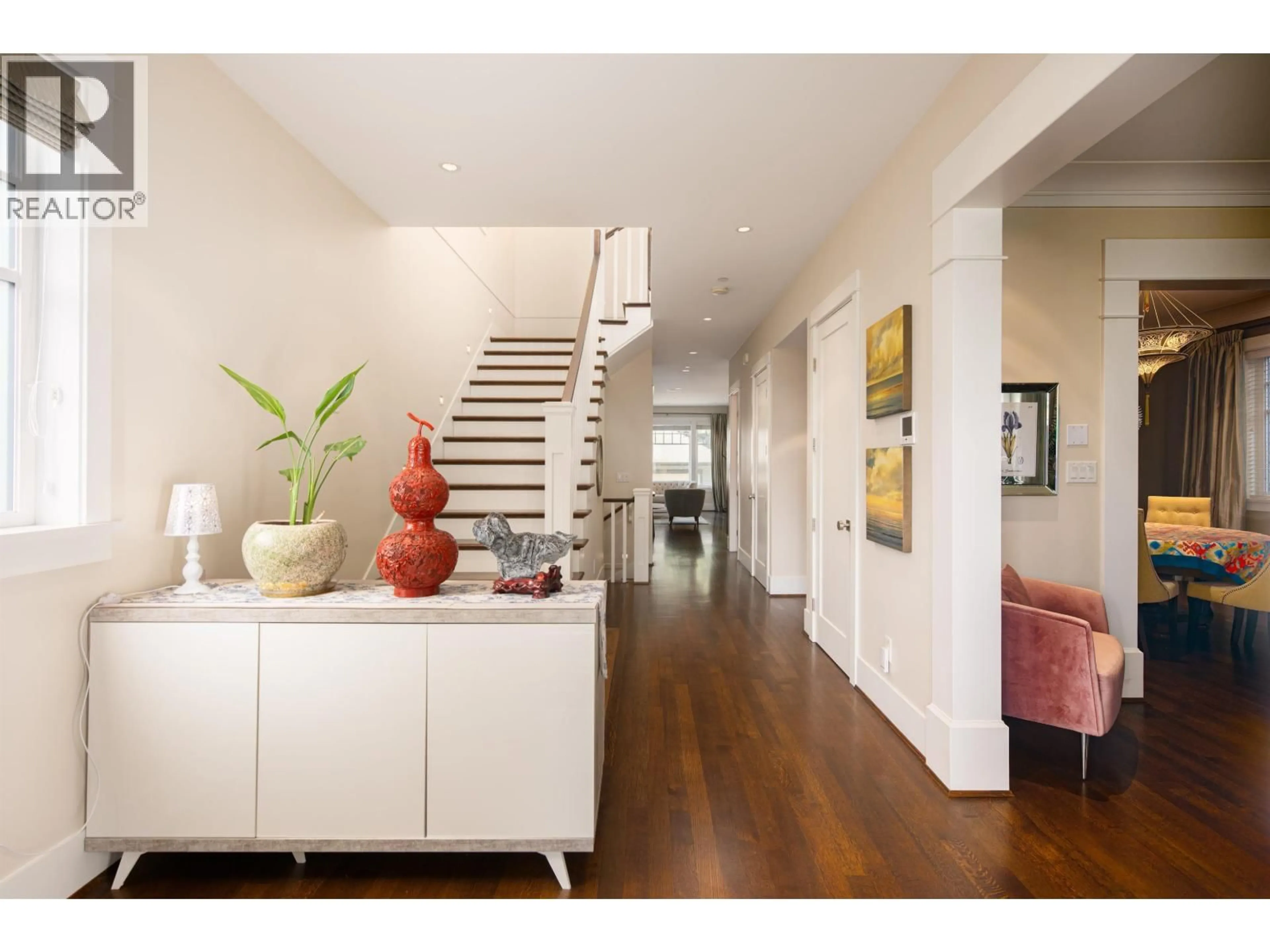 Indoor foyer for 6467 LARCH STREET, Vancouver British Columbia V6M4E8