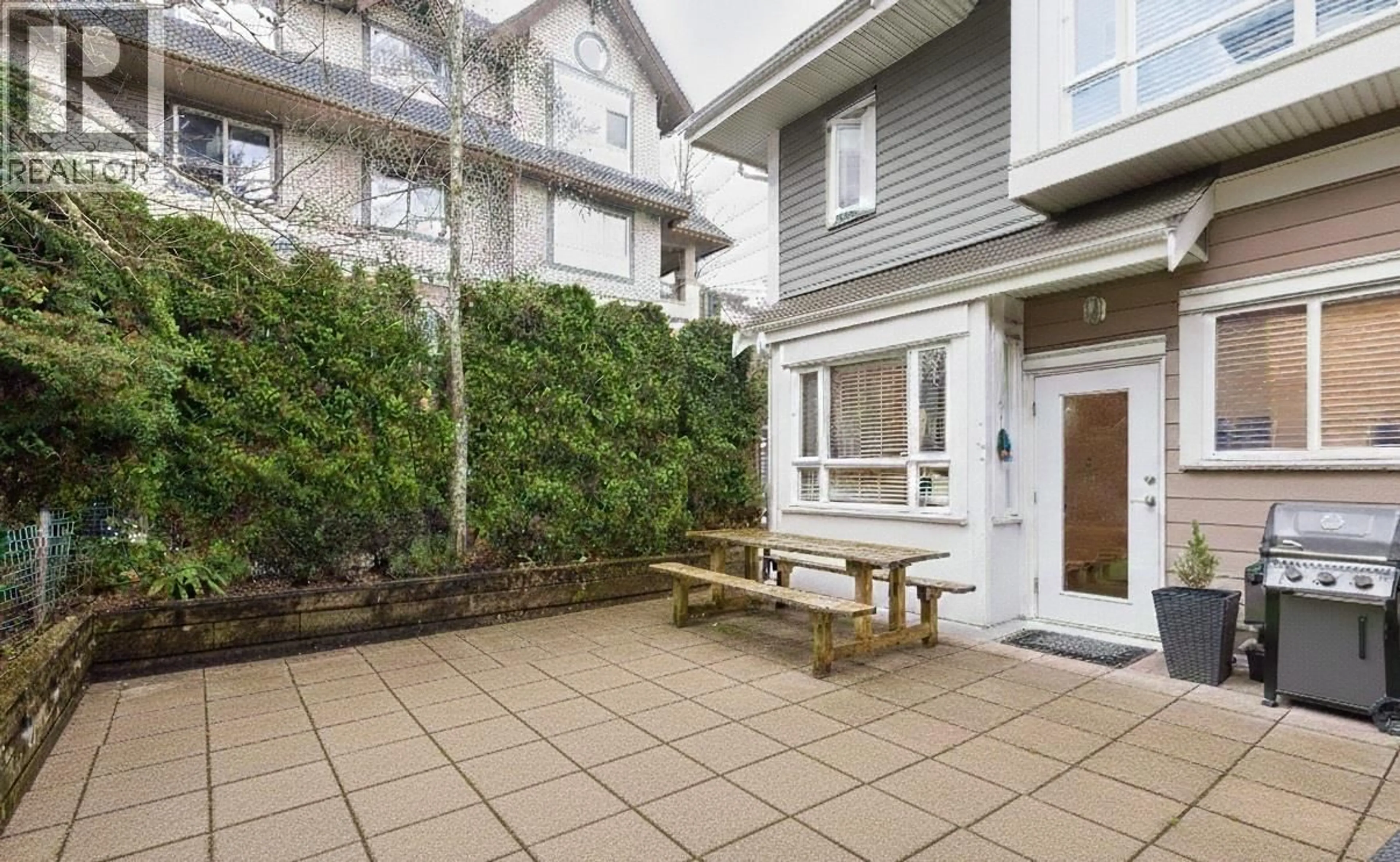 Patio, street for 158 22ND STREET, North Vancouver British Columbia V7M1Z9