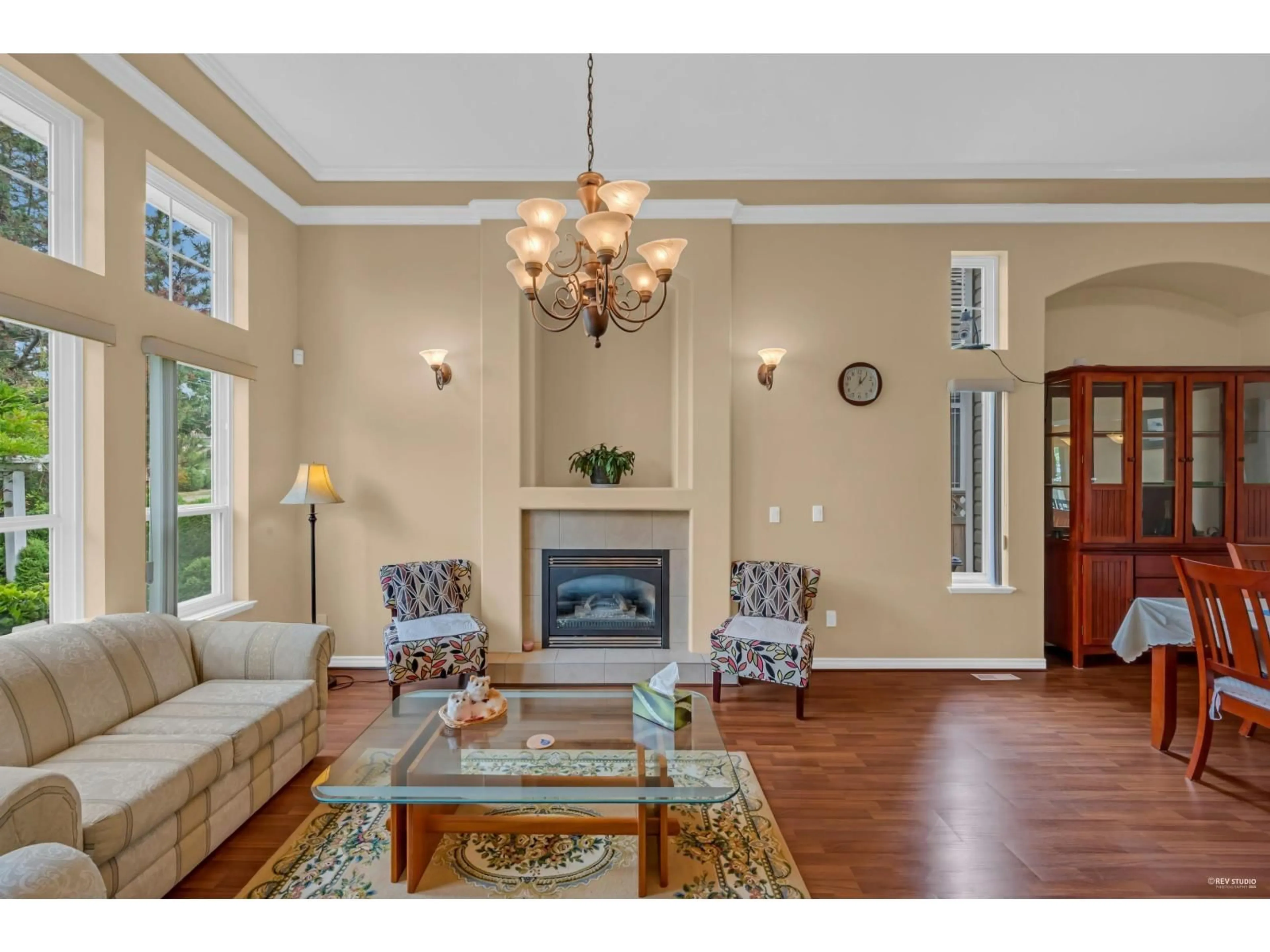 Living room with furniture, unknown for 15438 112 AVENUE, Surrey British Columbia V3R6H1