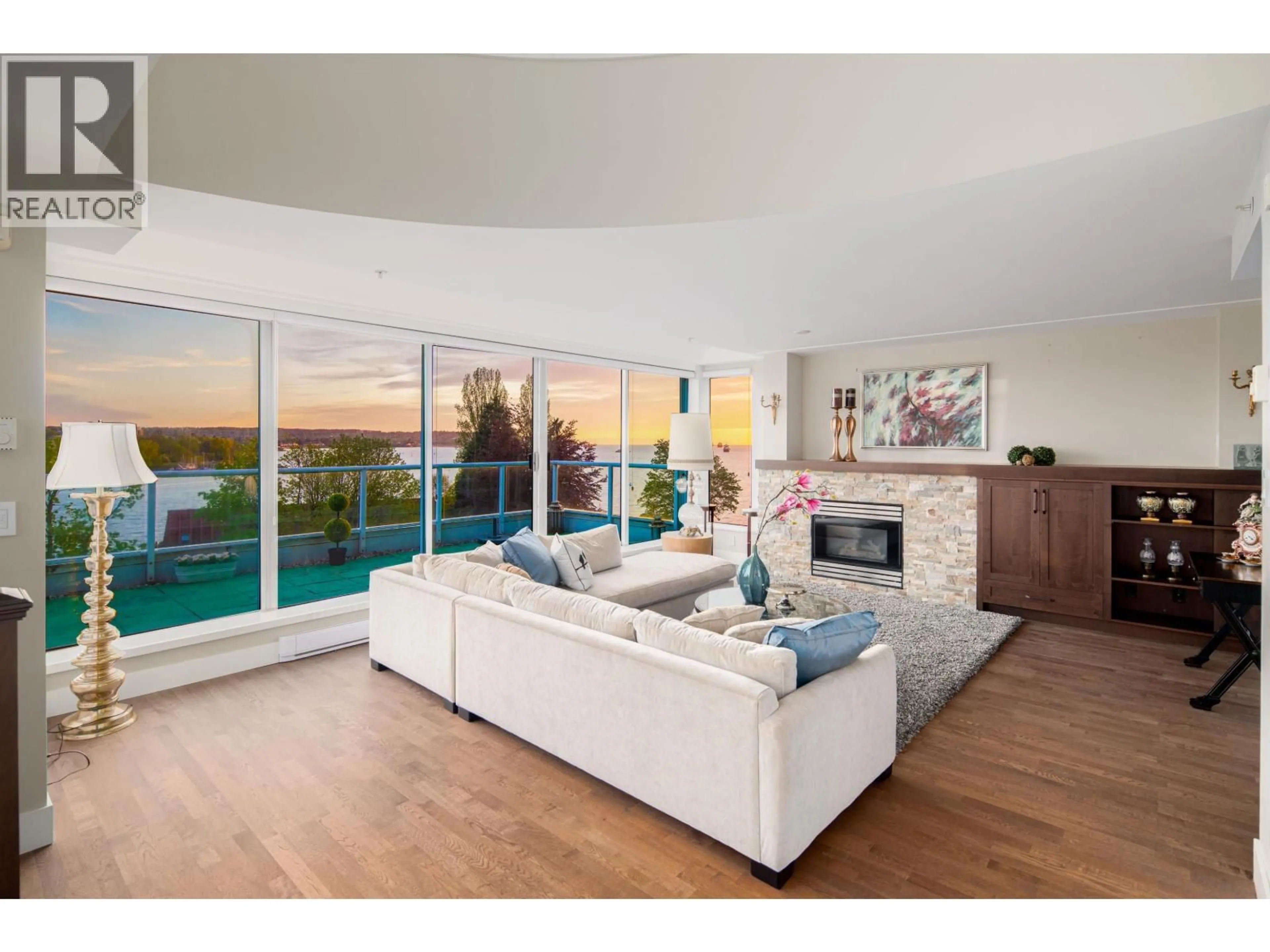 Living room with furniture, unknown for PH - 1403 BEACH AVENUE, Vancouver British Columbia V6G1Y3