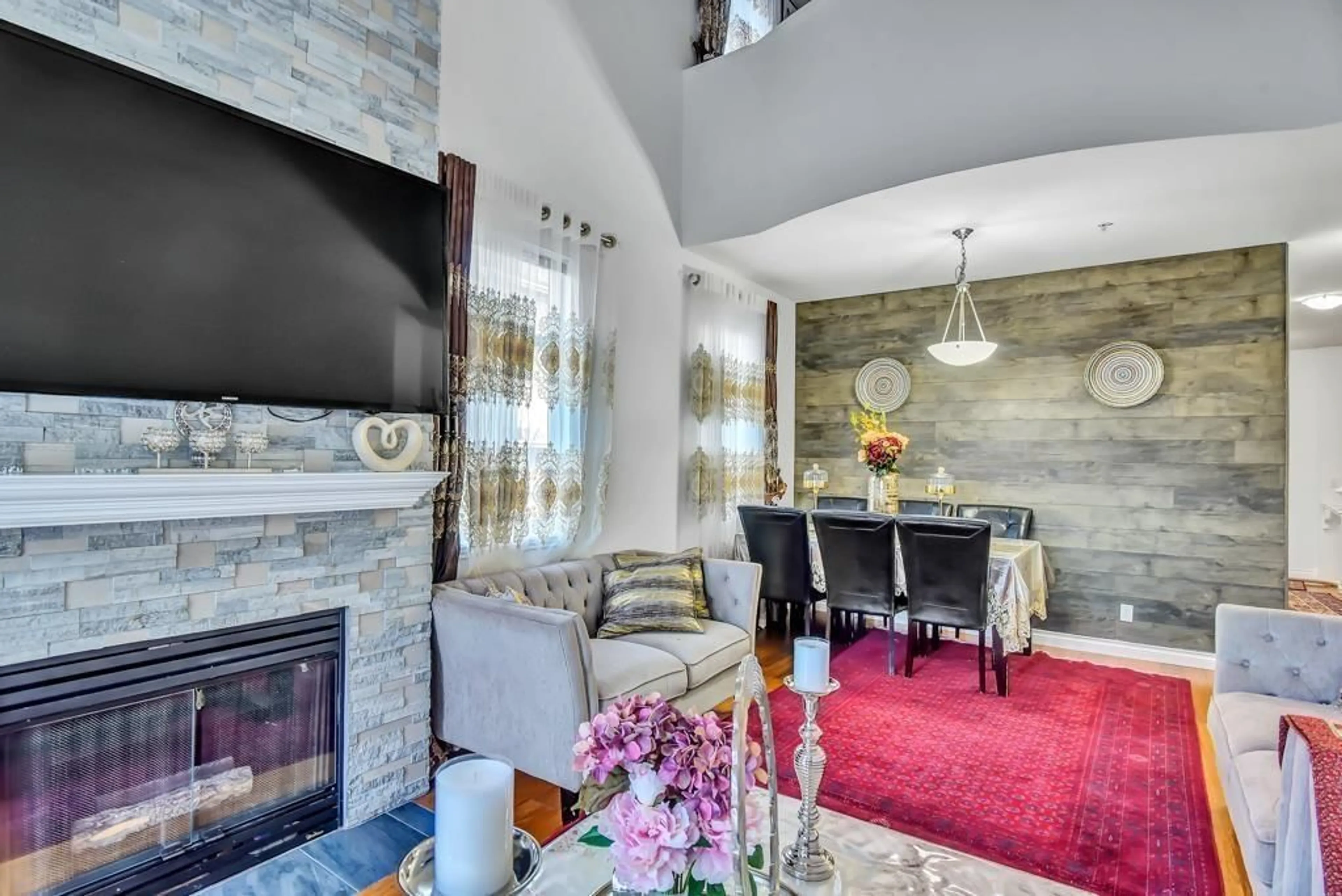 Living room with furniture, ceramic/tile floor for 48 - 11860 RIVER ROAD ROAD, Surrey British Columbia V3V2V7