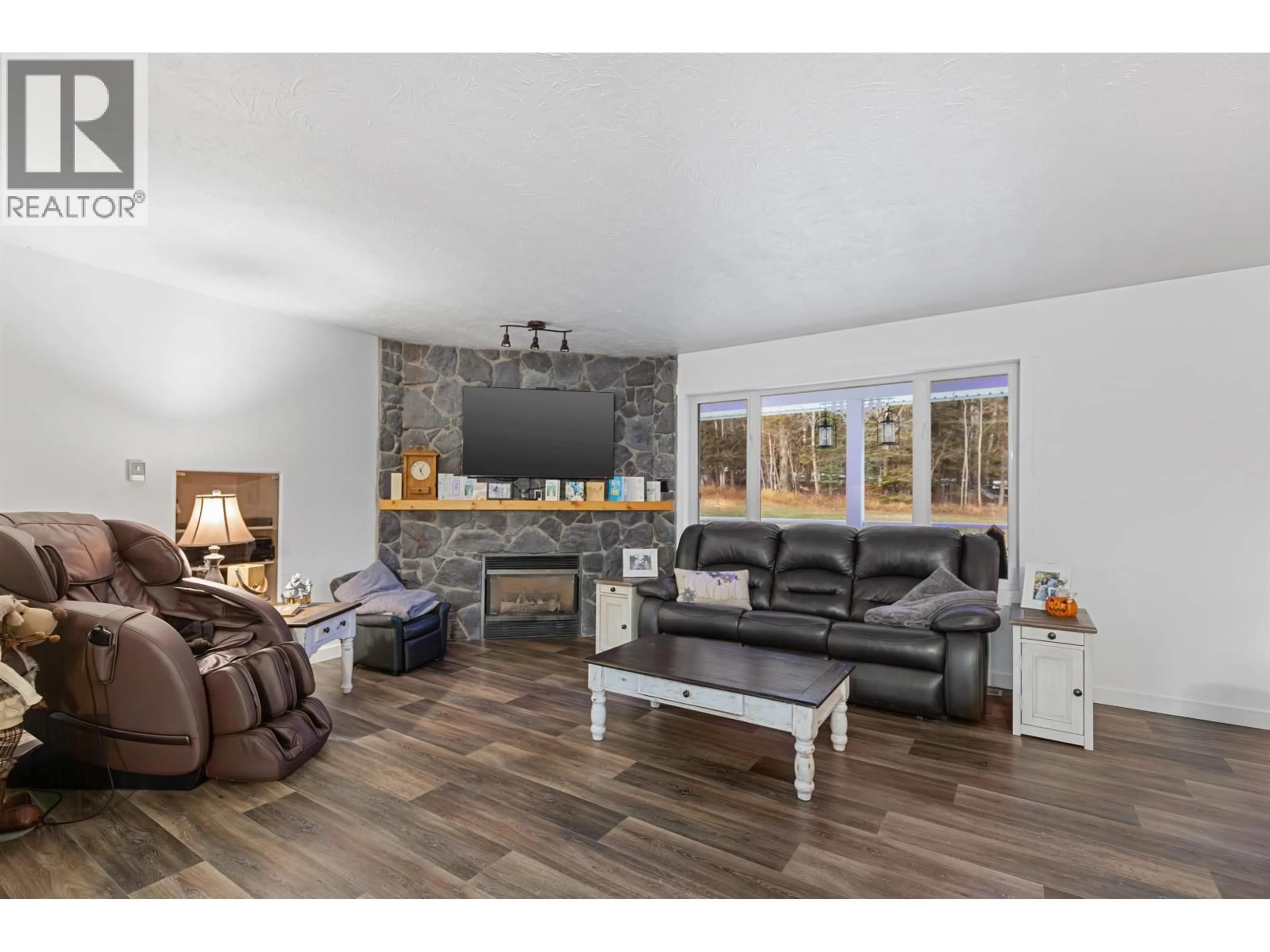 Living room with furniture, unknown for 5963 FERGUSON LAKE ROAD, Prince George British Columbia V2K5V2