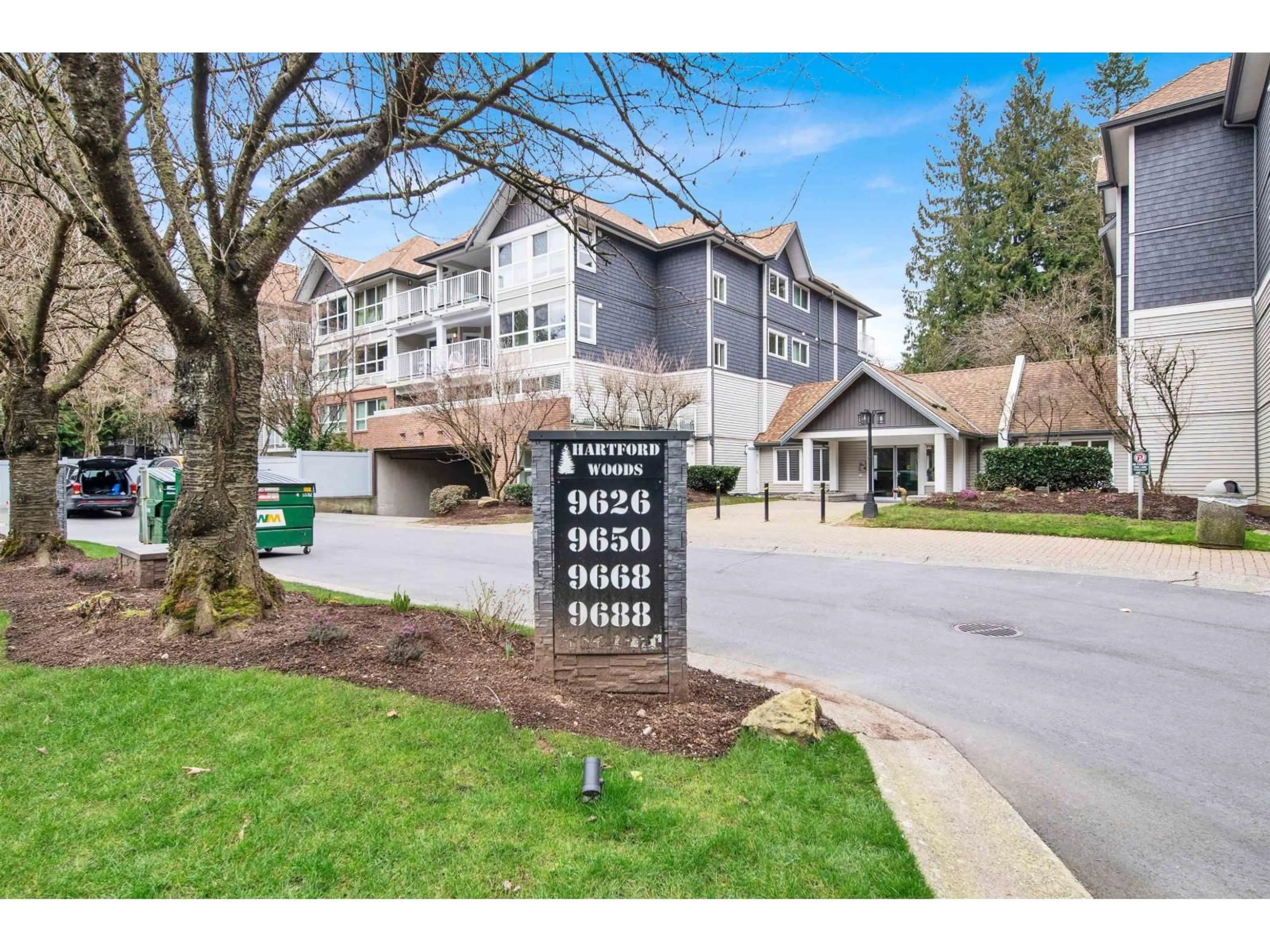 Unknown for 215 - 9626 148 STREET, Surrey British Columbia V3R0W2