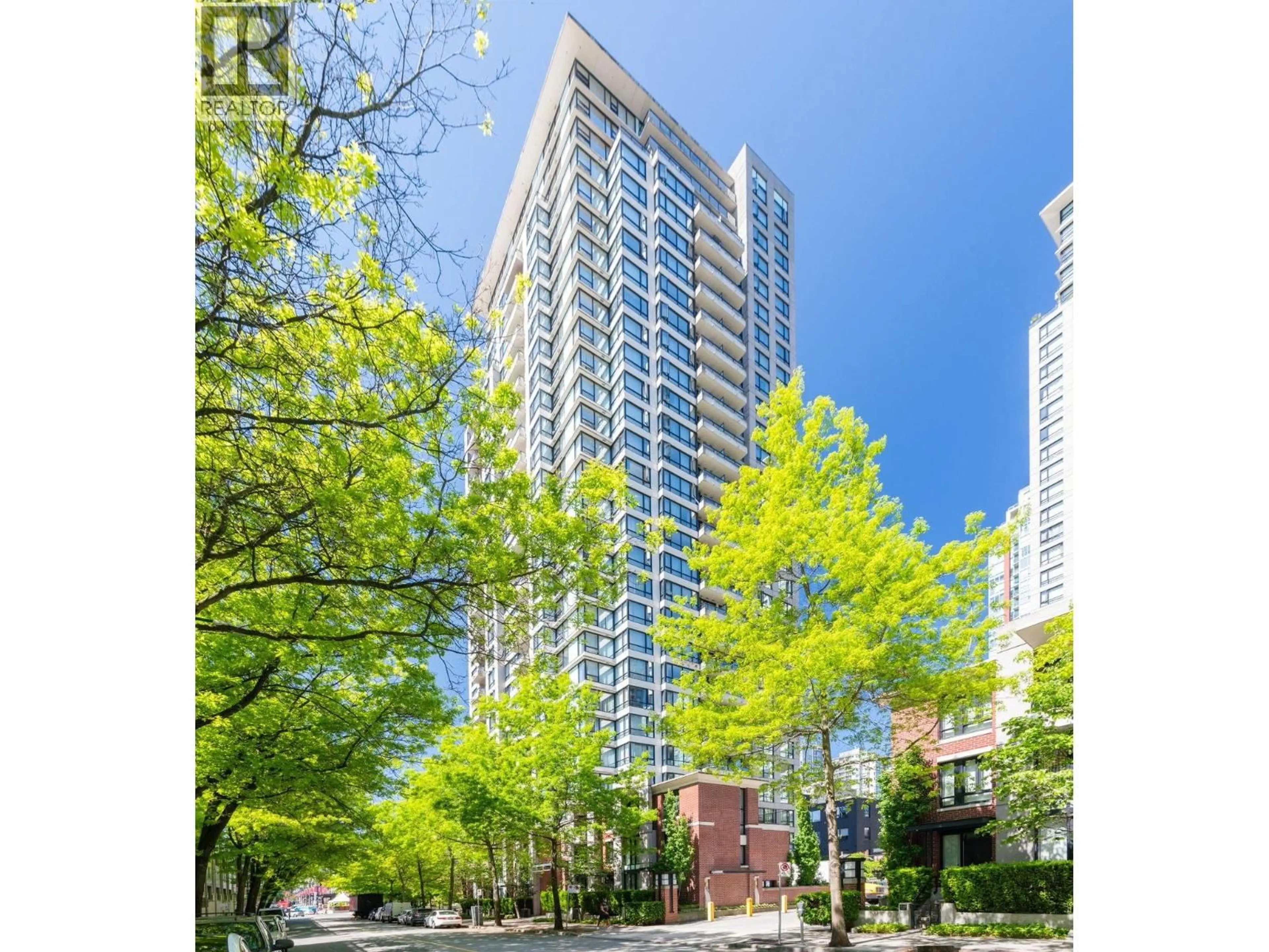 A pic from outside/outdoor area/front of a property/back of a property/a pic from drone, street for 502 - 977 MAINLAND STREET, Vancouver British Columbia V6B1T2