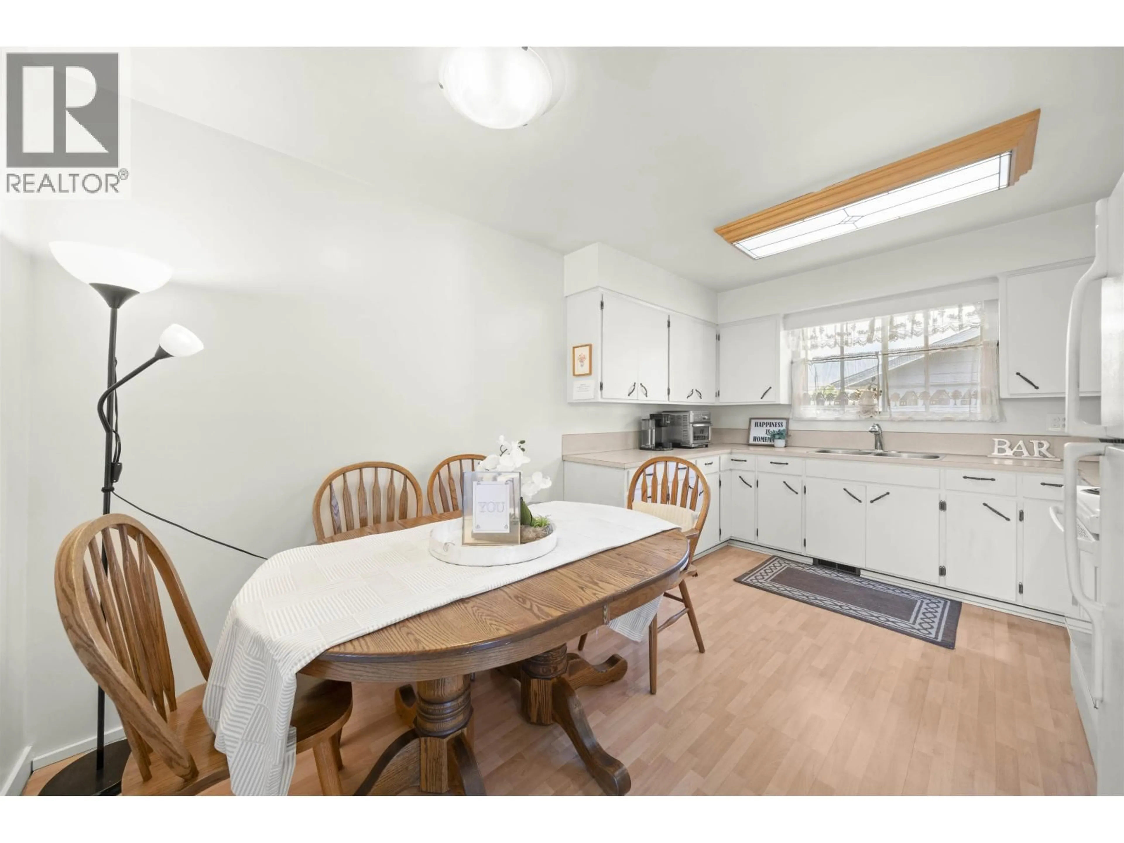 Dining room, wood/laminate floor for 8431 ROSEBANK CRESCENT, Richmond British Columbia V7A2K8