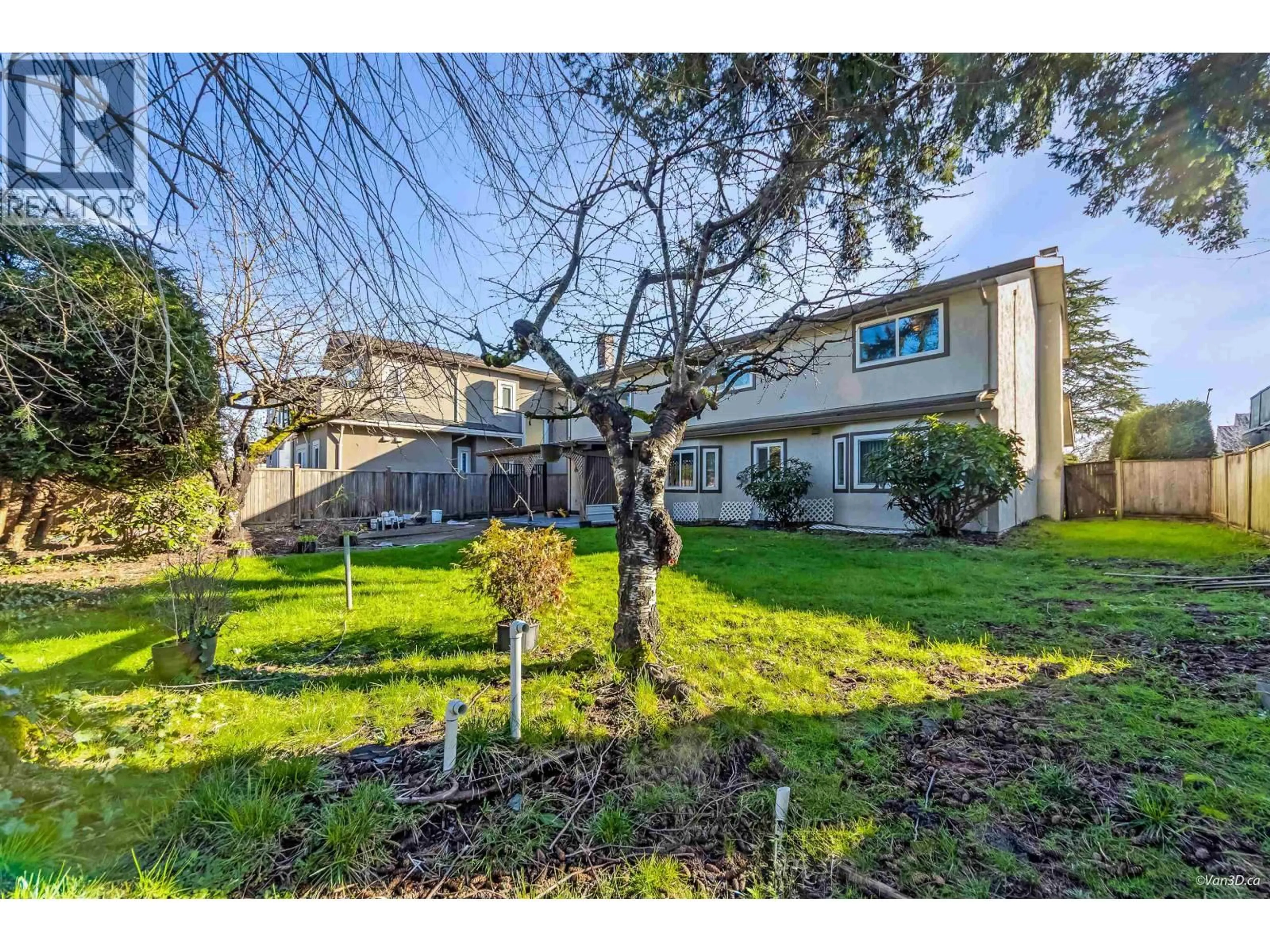 A pic from outside/outdoor area/front of a property/back of a property/a pic from drone, mountain view for 10331 MORTFIELD ROAD, Richmond British Columbia V7A2W1