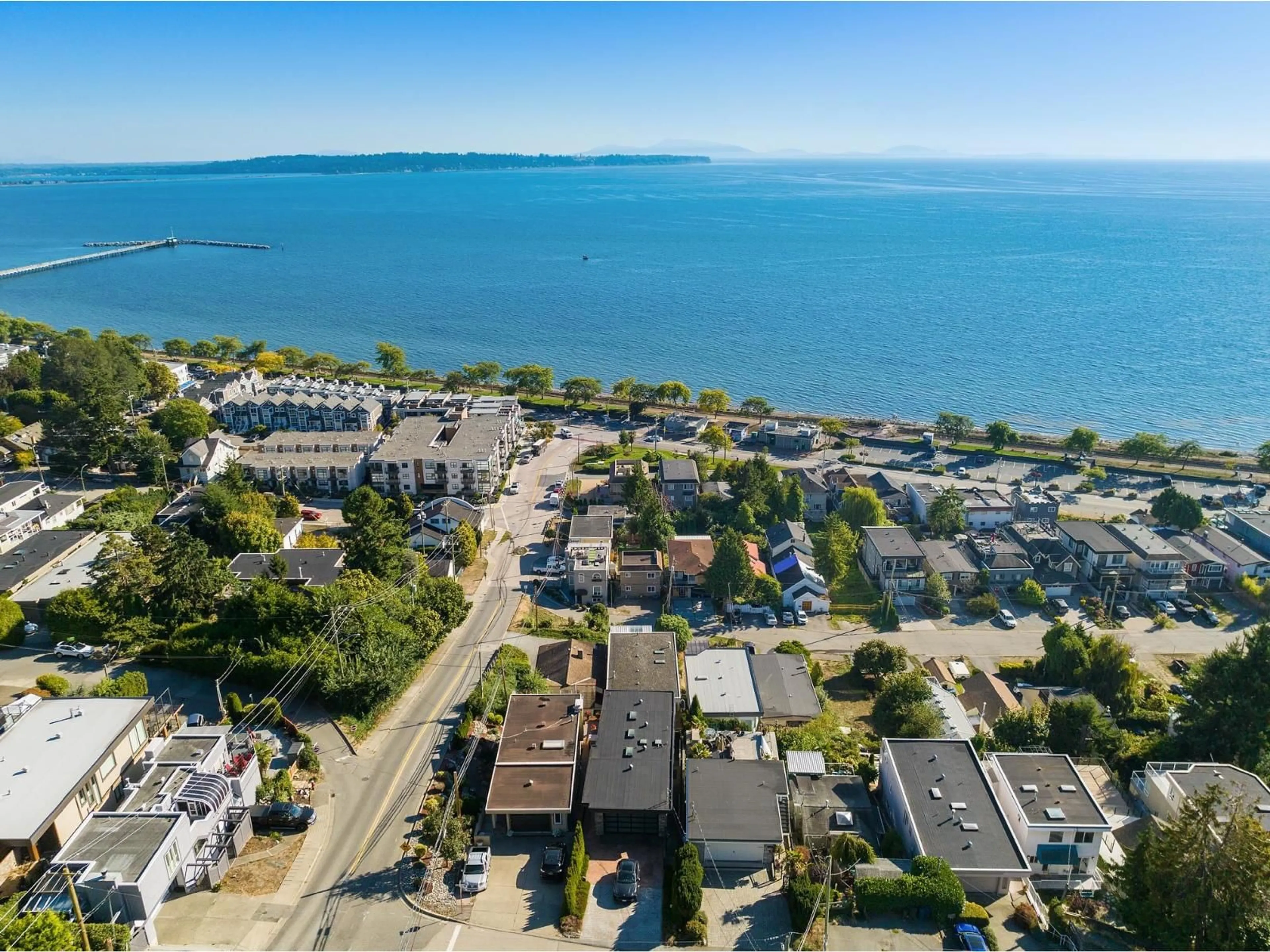 A pic from outside/outdoor area/front of a property/back of a property/a pic from drone, water/lake/river/ocean view for 14786 MCDONALD AVENUE, White Rock British Columbia V4B2C8