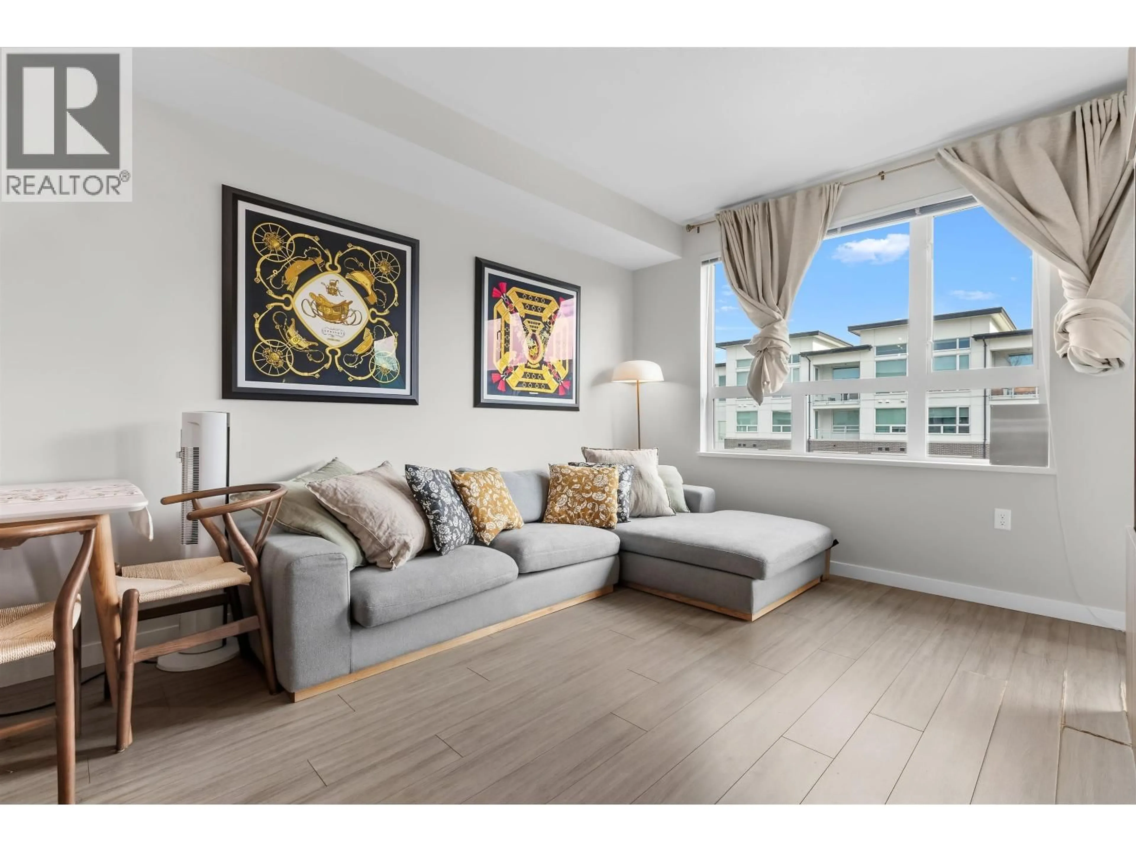 Living room with furniture, unknown for 422 - 9213 ODLIN ROAD, Richmond British Columbia V6X0V5