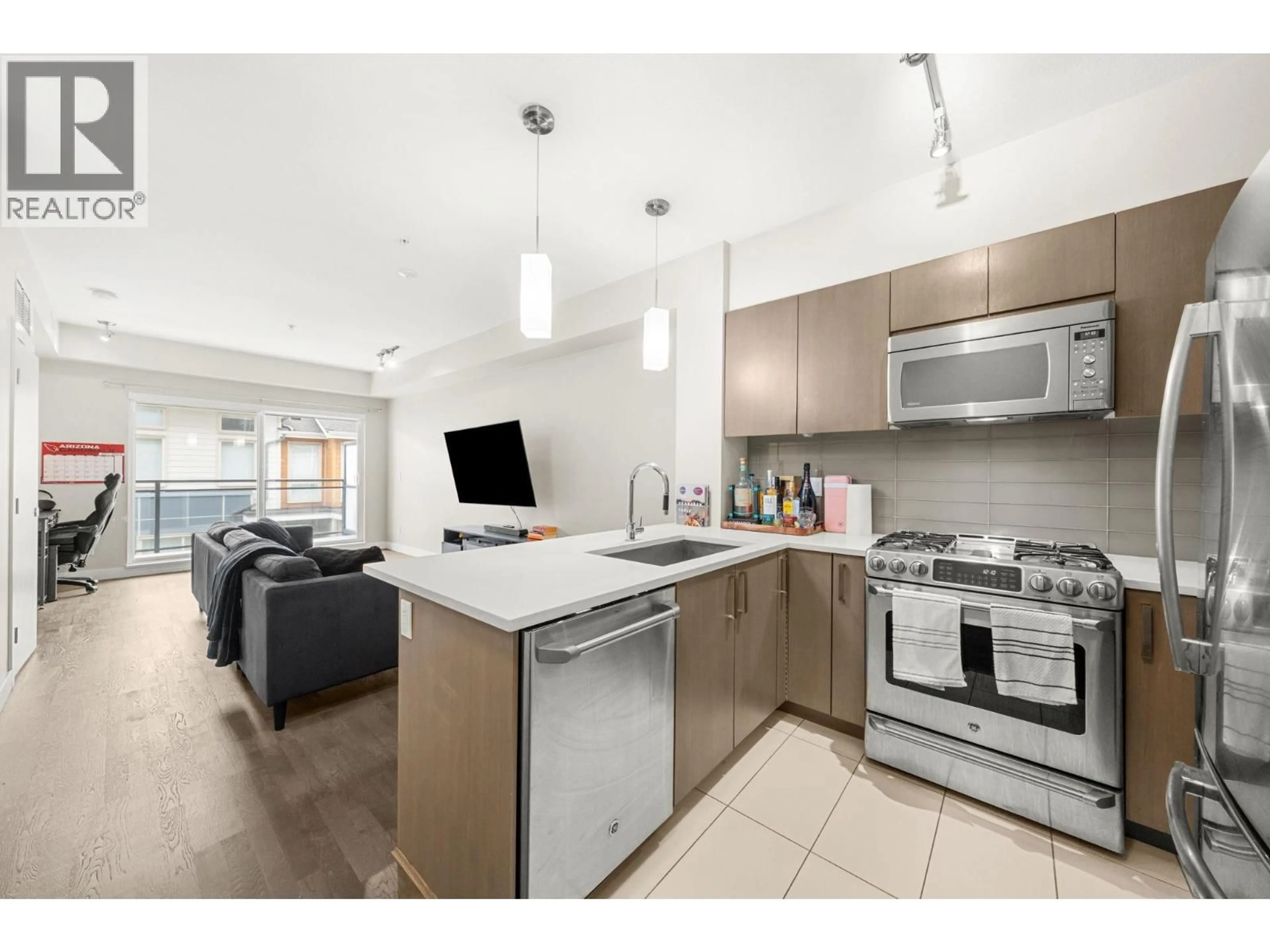 Open concept kitchen, unknown for 313 - 10155 RIVER DRIVE, Richmond British Columbia V6X0L3