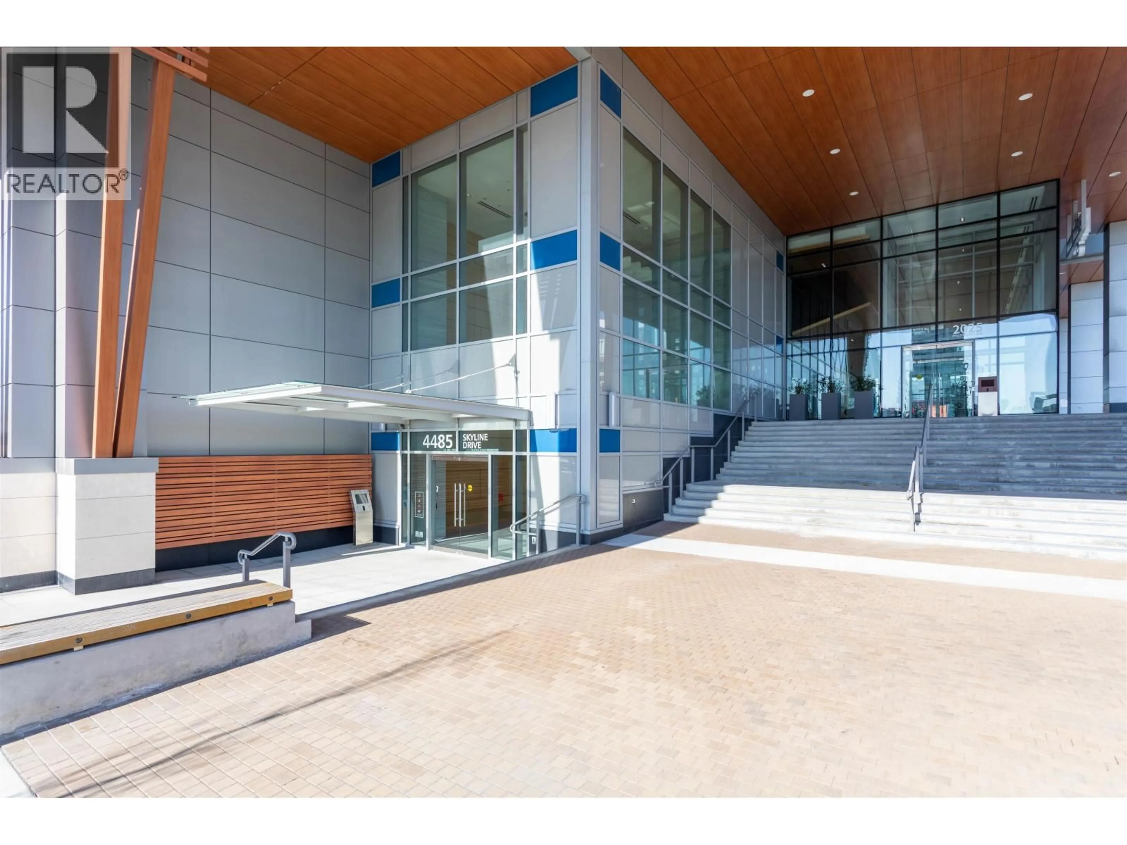 Indoor foyer for 1806 - 4485 SKYLINE DRIVE, Burnaby British Columbia V5C0J2