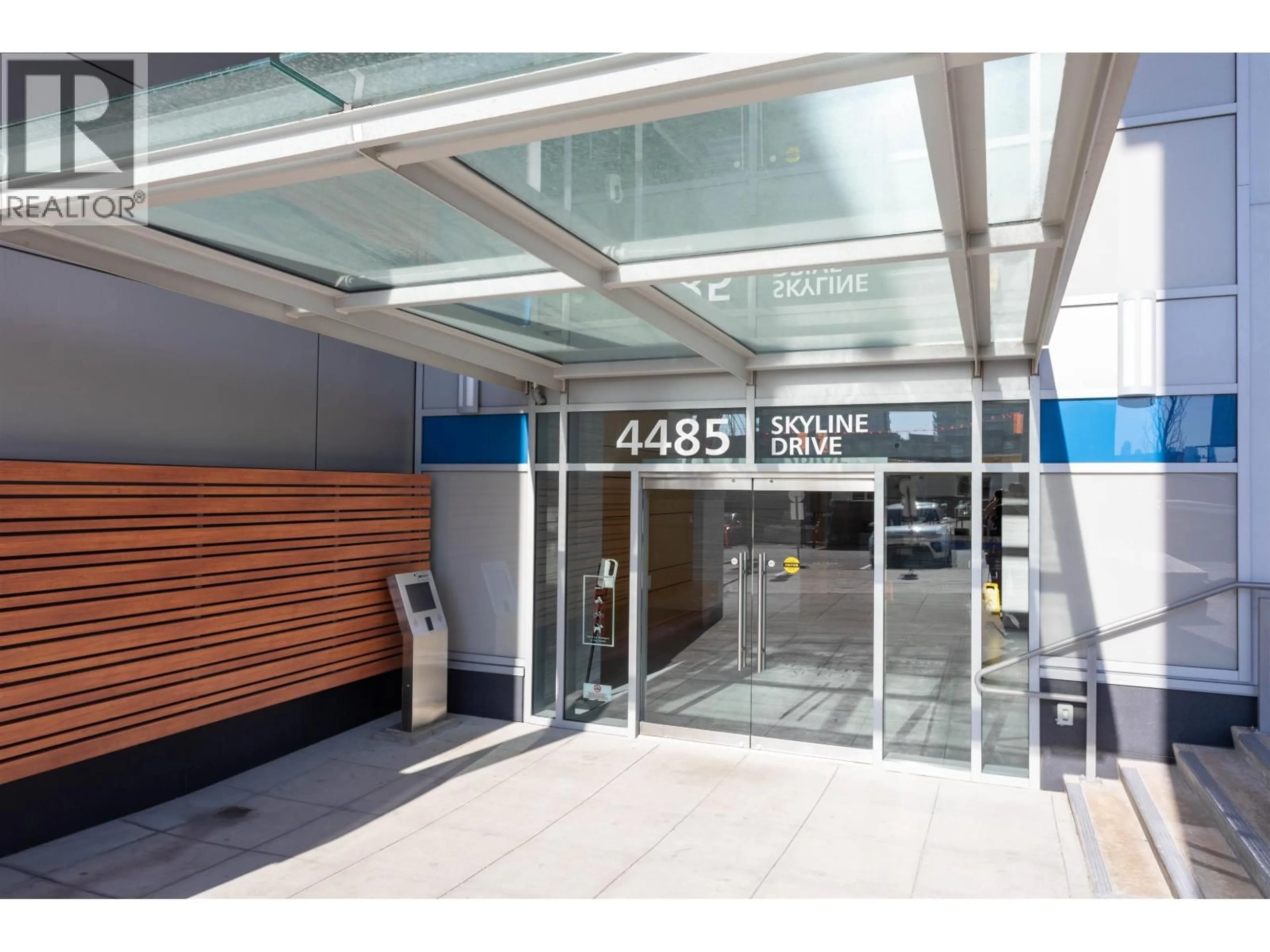 Indoor foyer for 1806 - 4485 SKYLINE DRIVE, Burnaby British Columbia V5C0J2