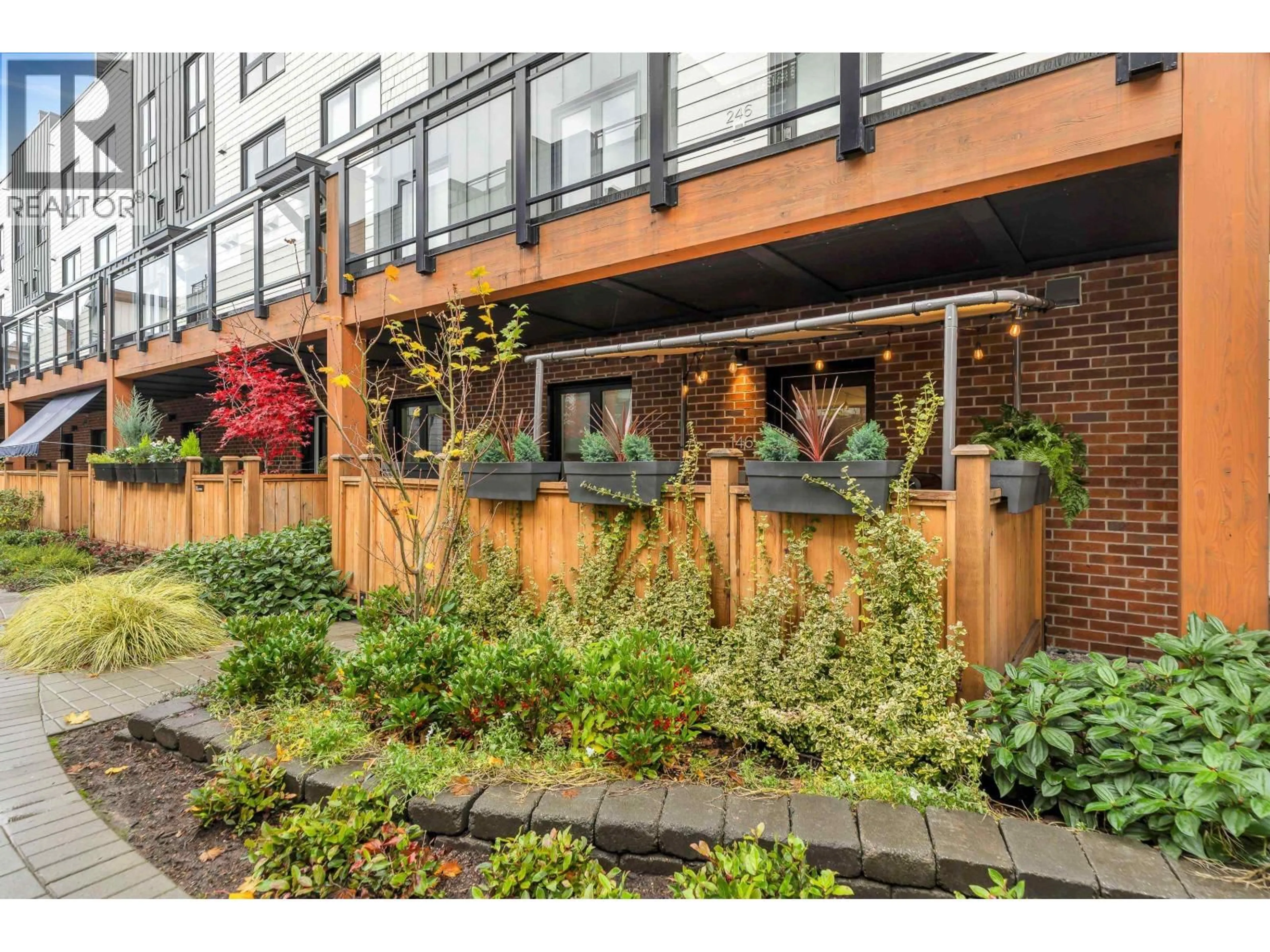 Patio, street for 146 - 545 2ND STREET, North Vancouver British Columbia V7L1E1