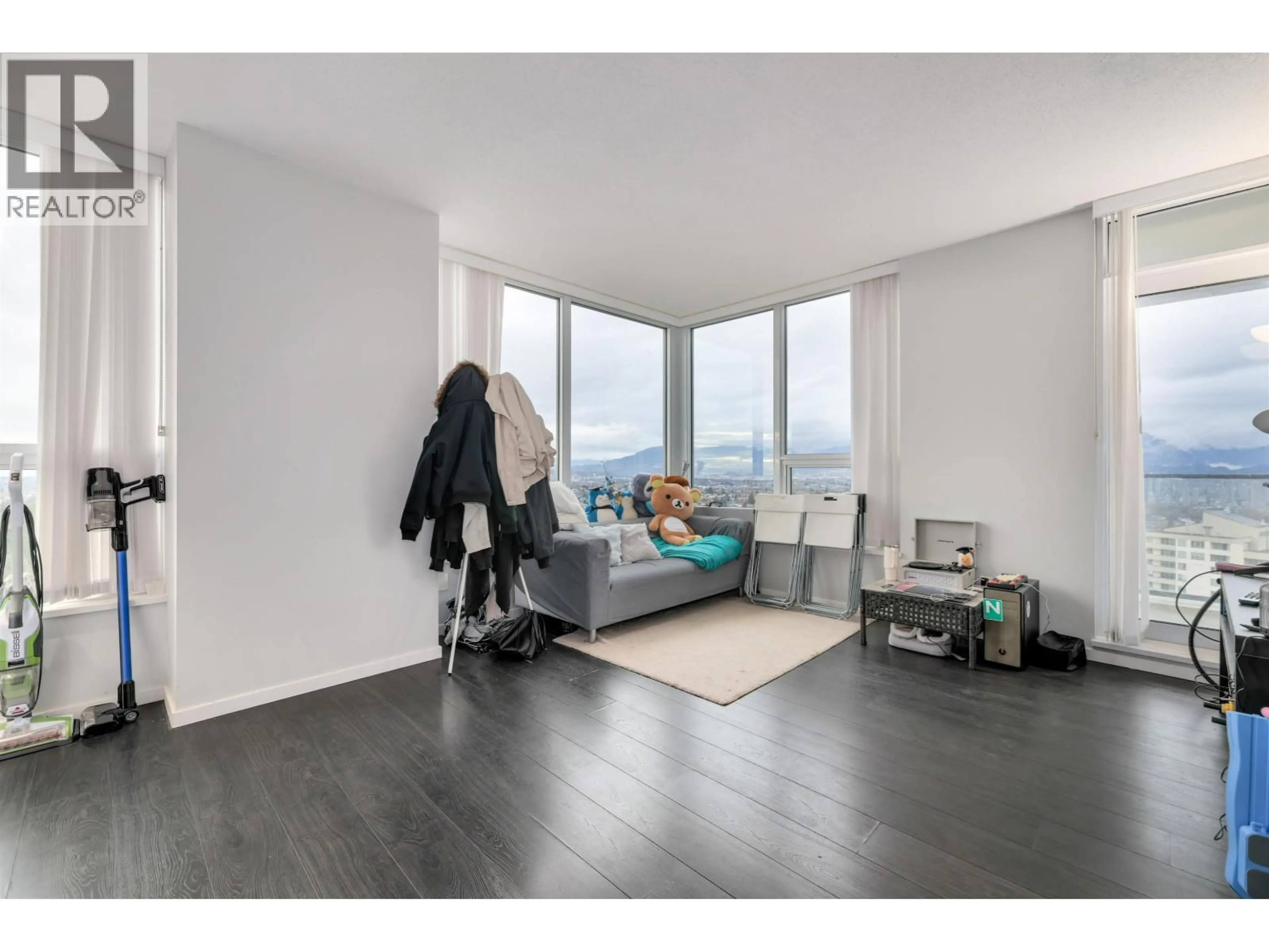 Unknown for 2907 - 5883 BARKER AVENUE, Burnaby British Columbia V5H0G4