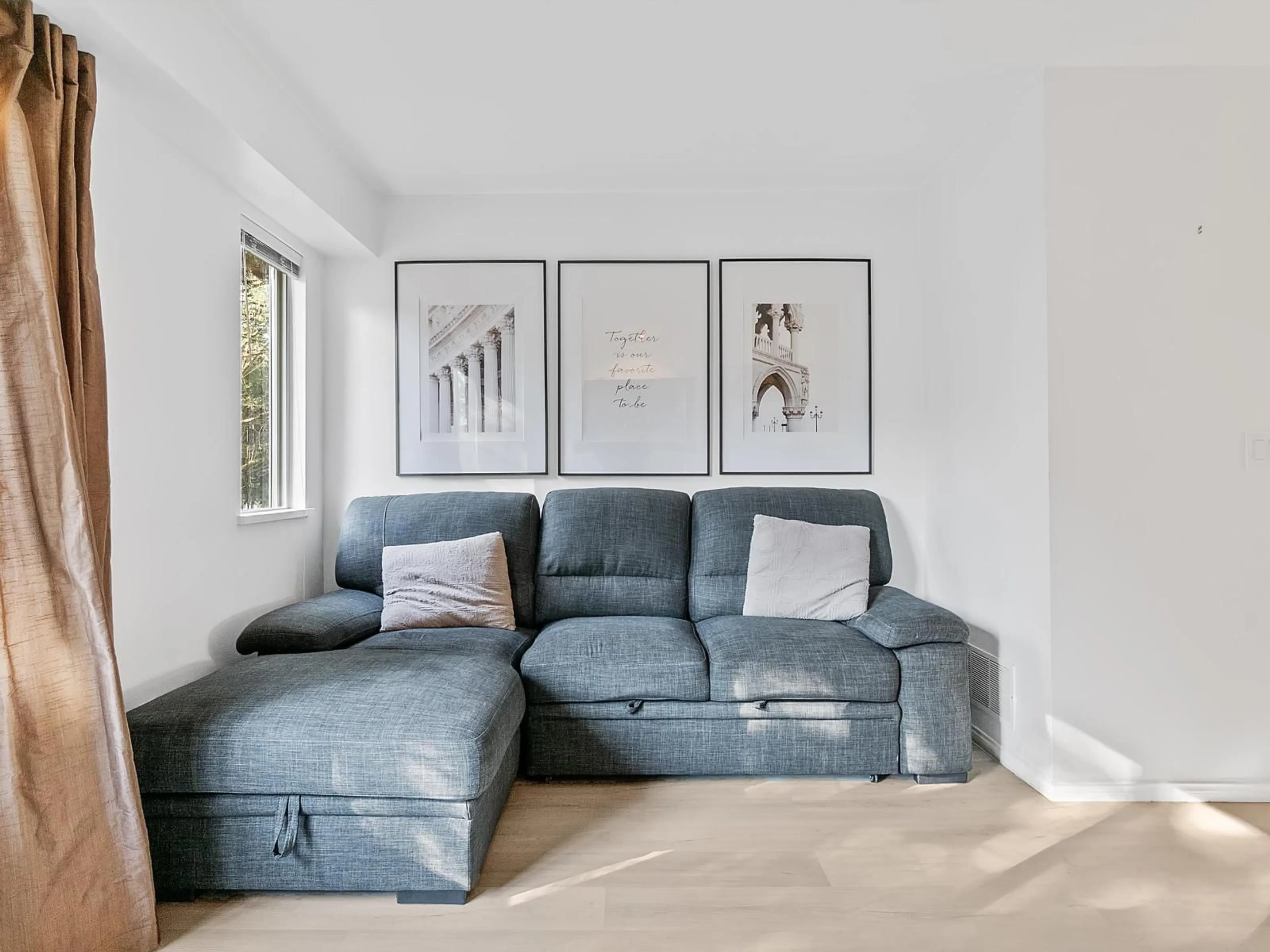 Living room with furniture, unknown for 12 - 8775 161 STREET, Surrey British Columbia V4N5G3