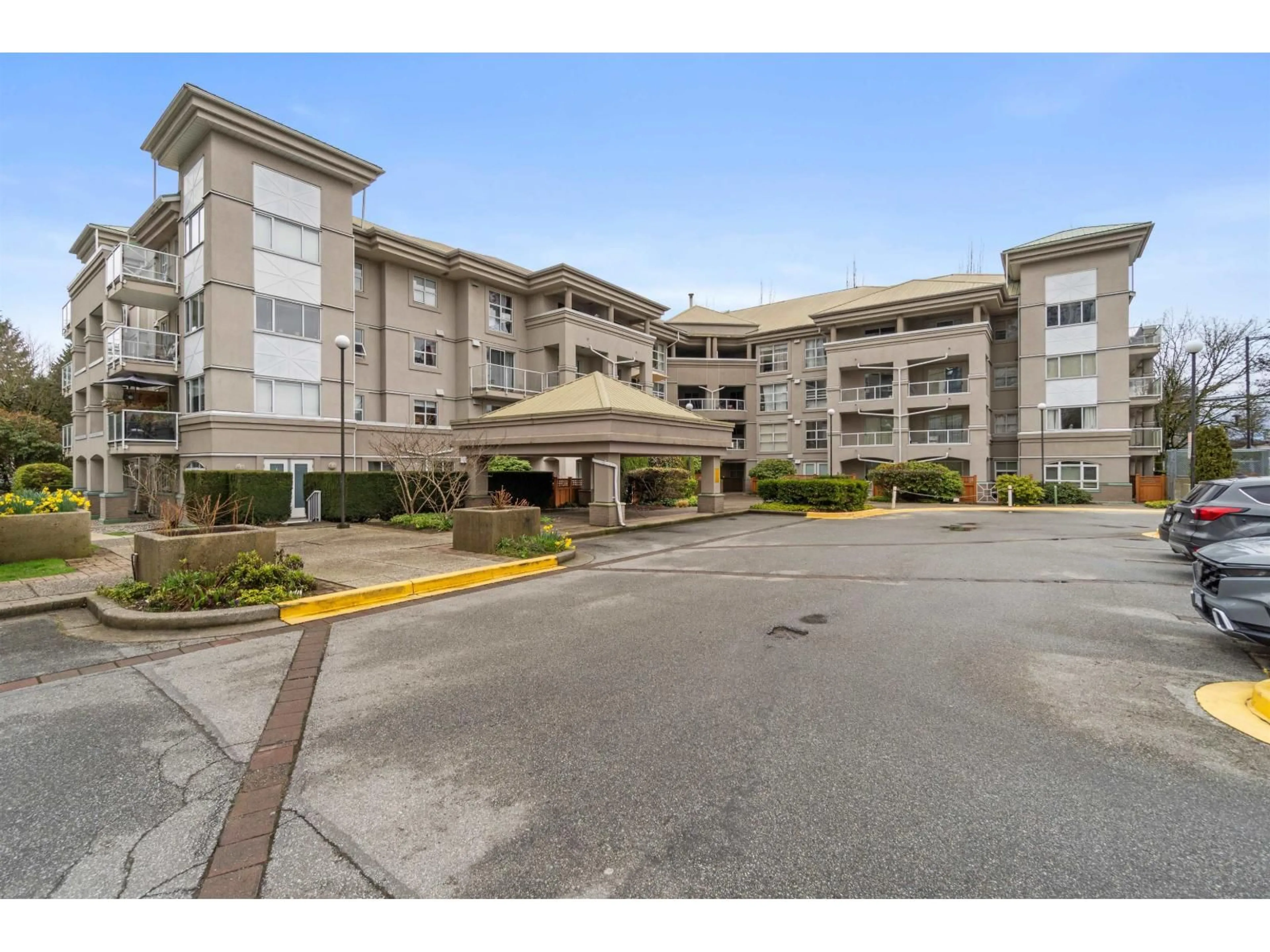 Unknown for 401 - 10533 UNIVERSITY DRIVE, Surrey British Columbia V3T5T7