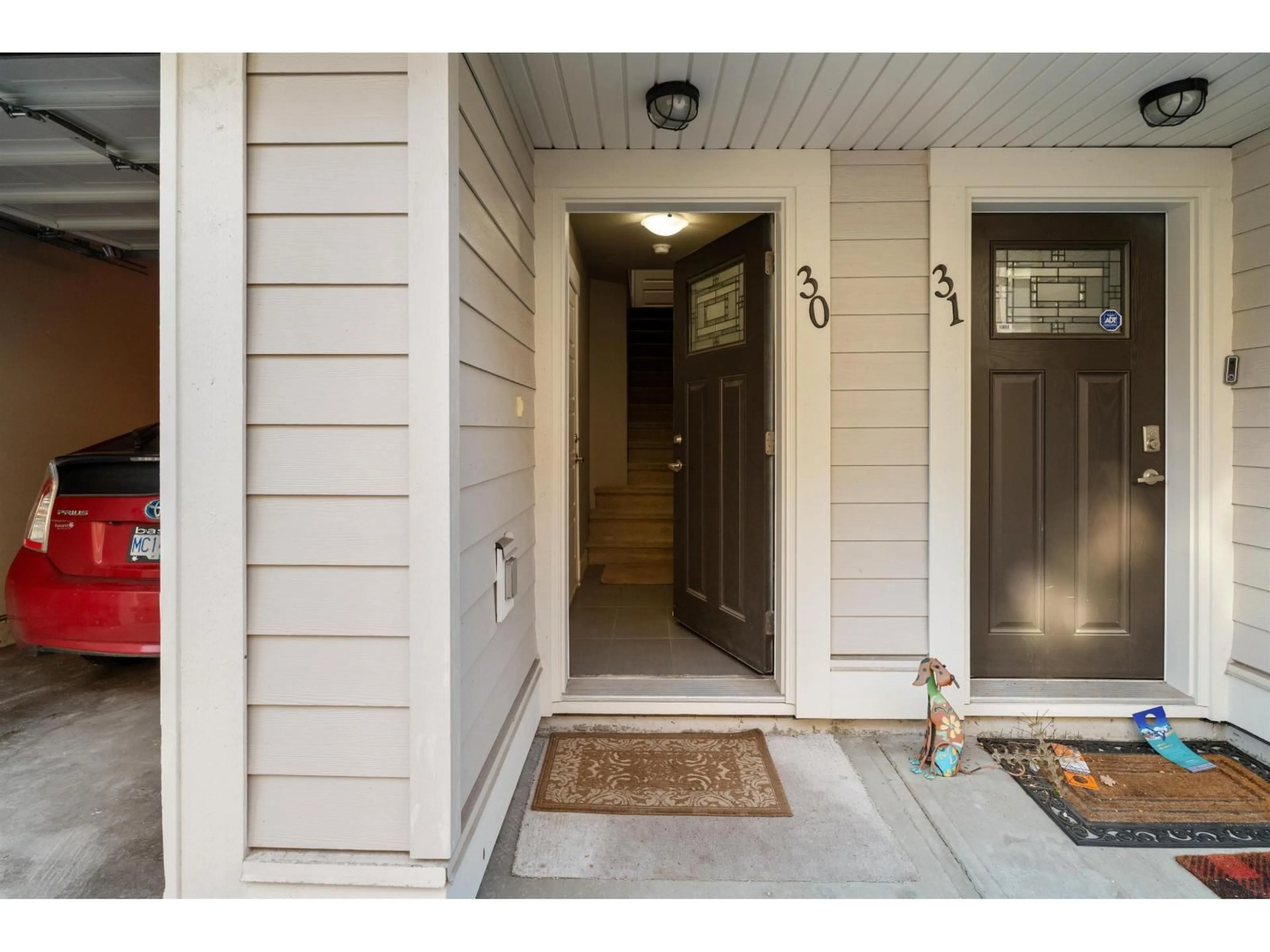 Indoor entryway for 30 - 19525 73 AVENUE, Surrey British Columbia V4N6L7