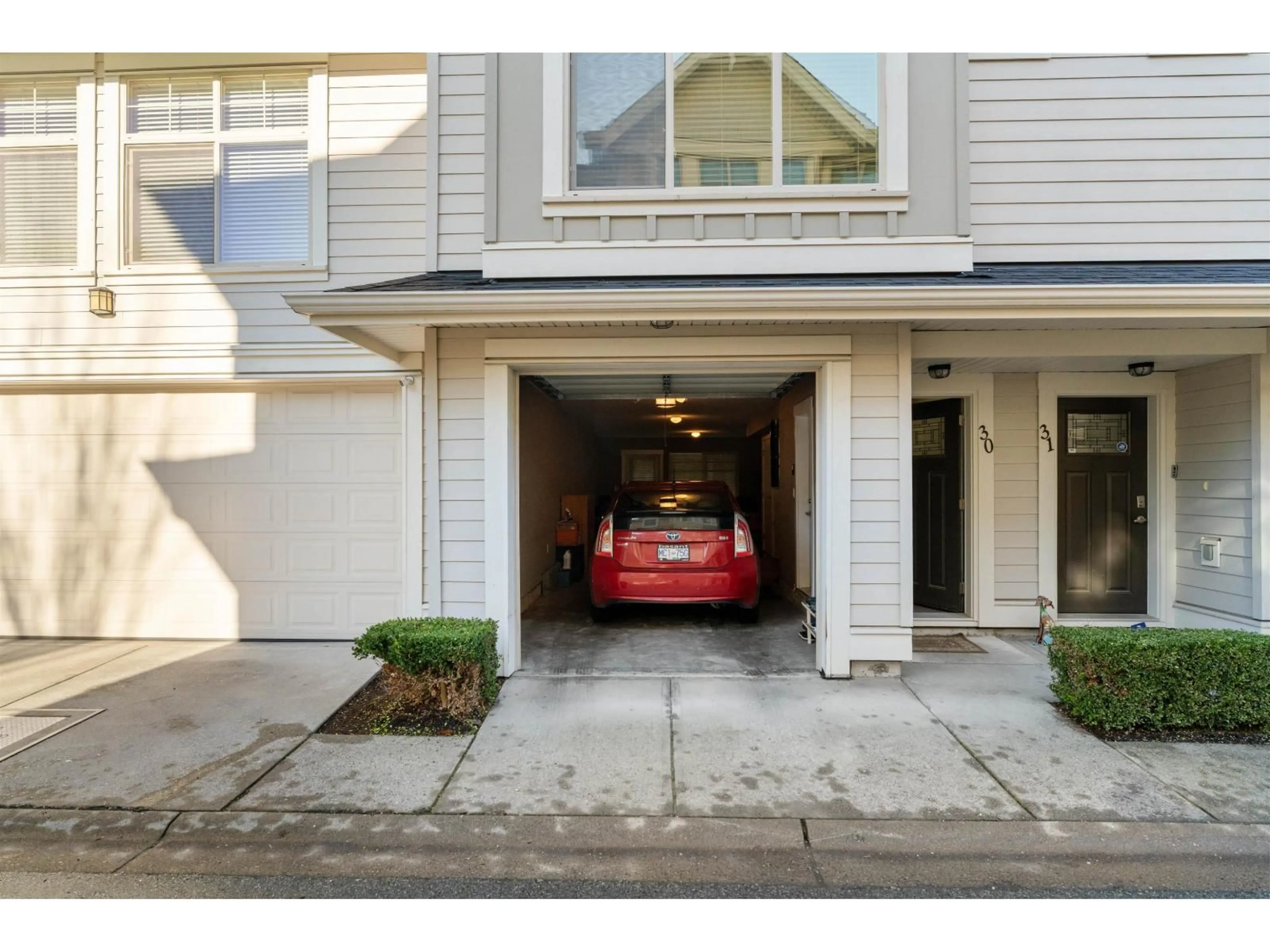 Indoor garage for 30 - 19525 73 AVENUE, Surrey British Columbia V4N6L7