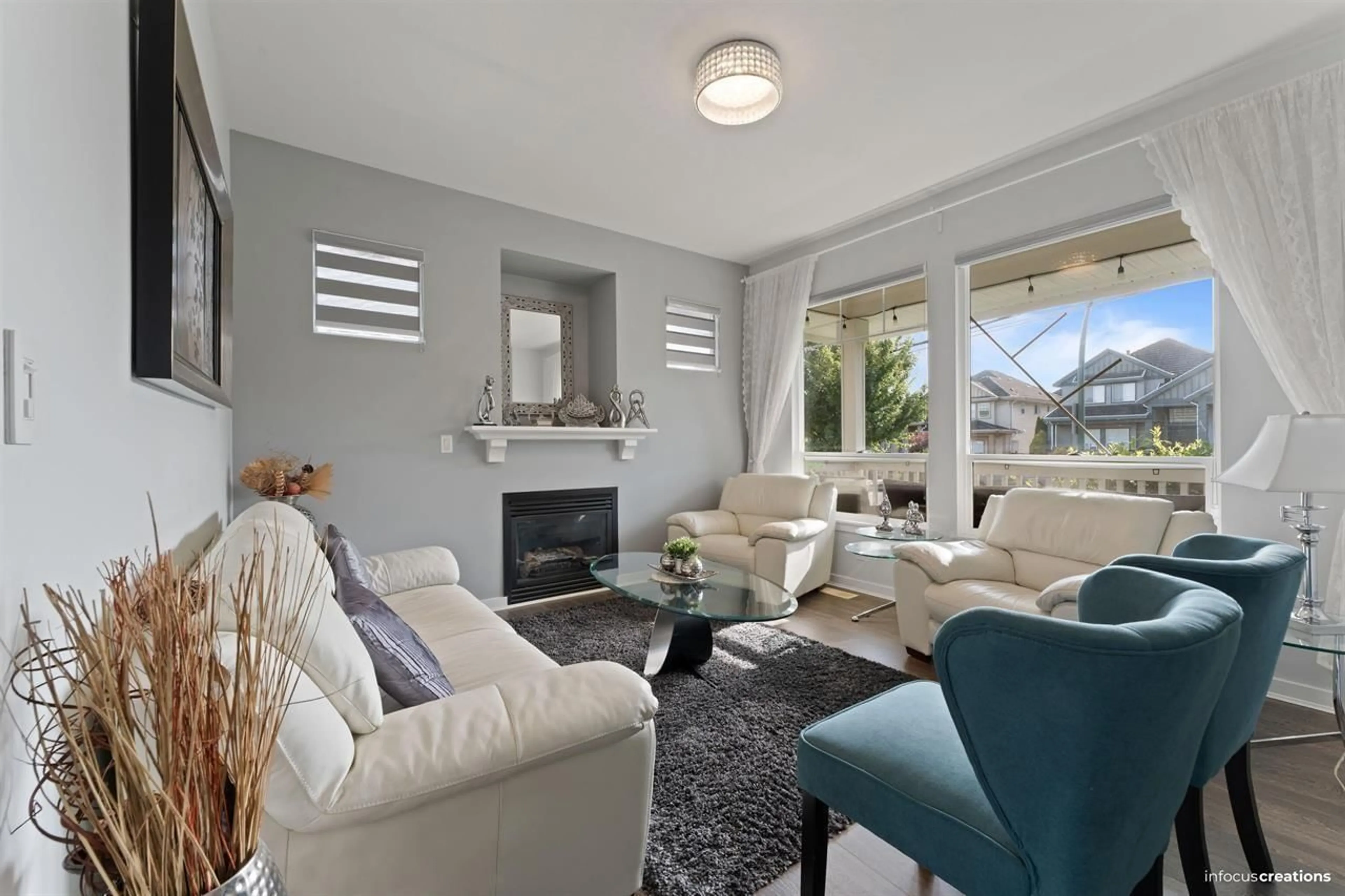 Living room with furniture, unknown for 5662 148 STREET, Surrey British Columbia V3S0X4