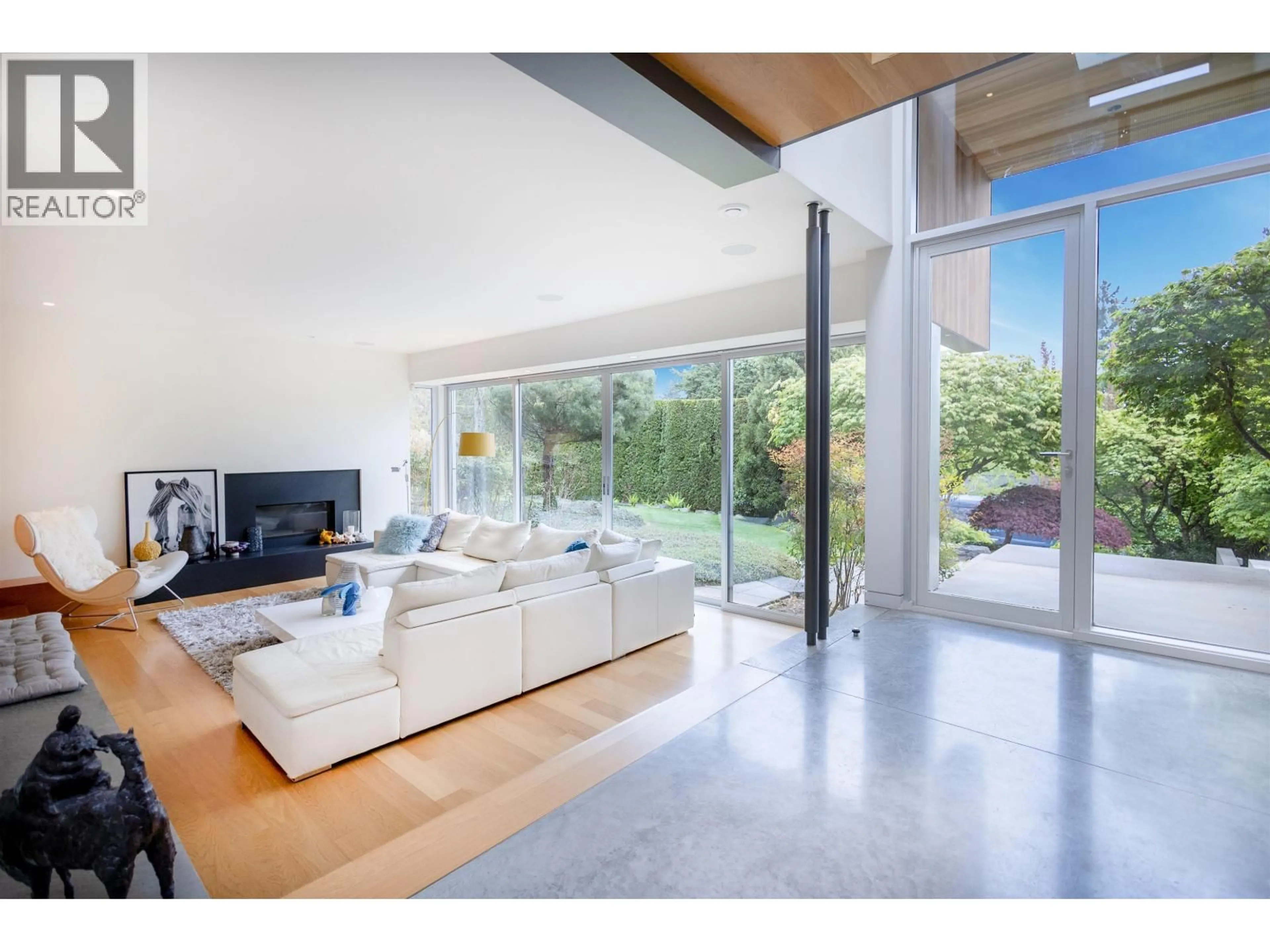 Unknown for 2924 ALTAMONT CRESCENT, West Vancouver British Columbia V7V3C1