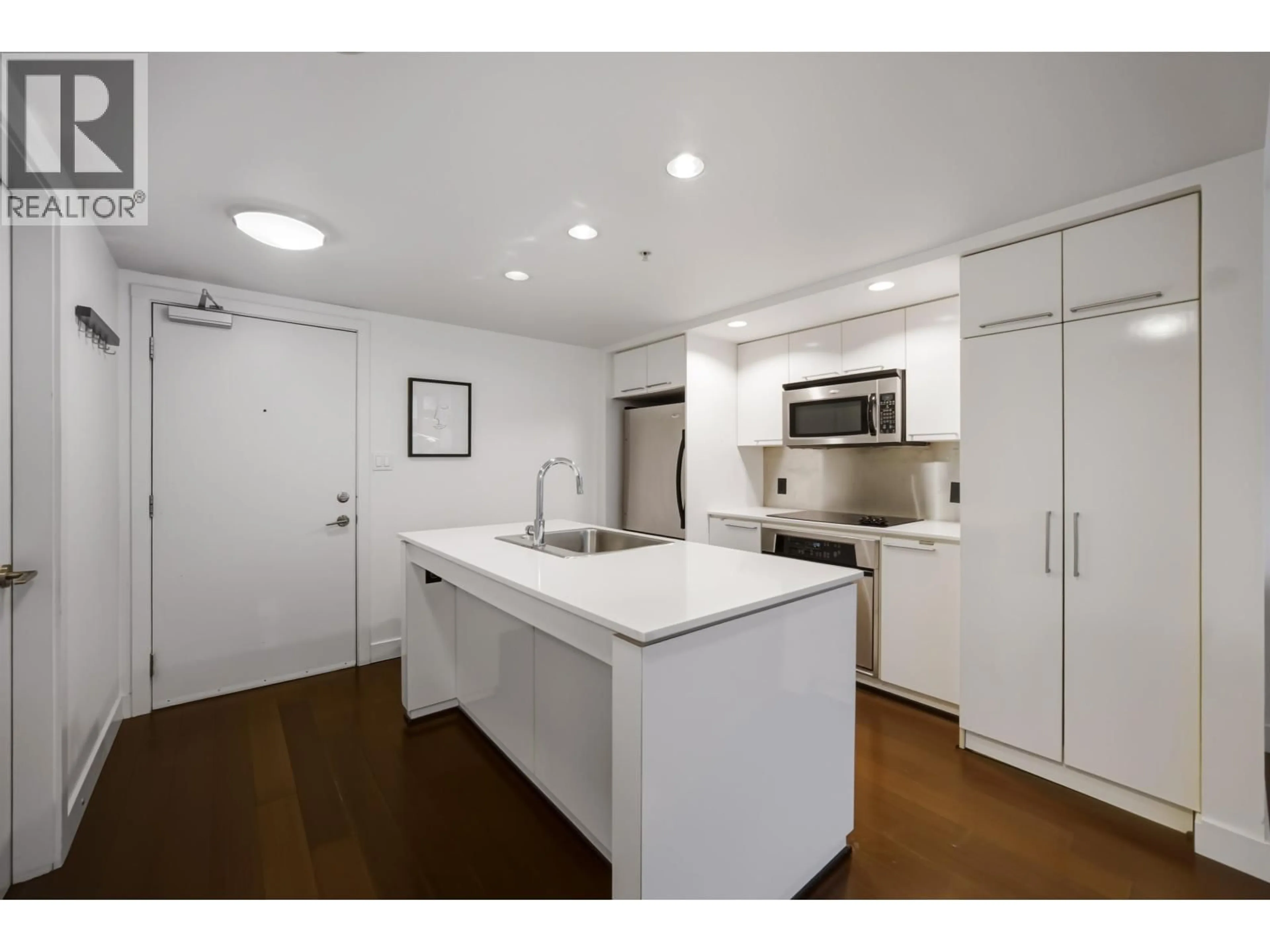 Open concept kitchen, unknown for 805 - 1255 SEYMOUR STREET, Vancouver British Columbia V6B0H1