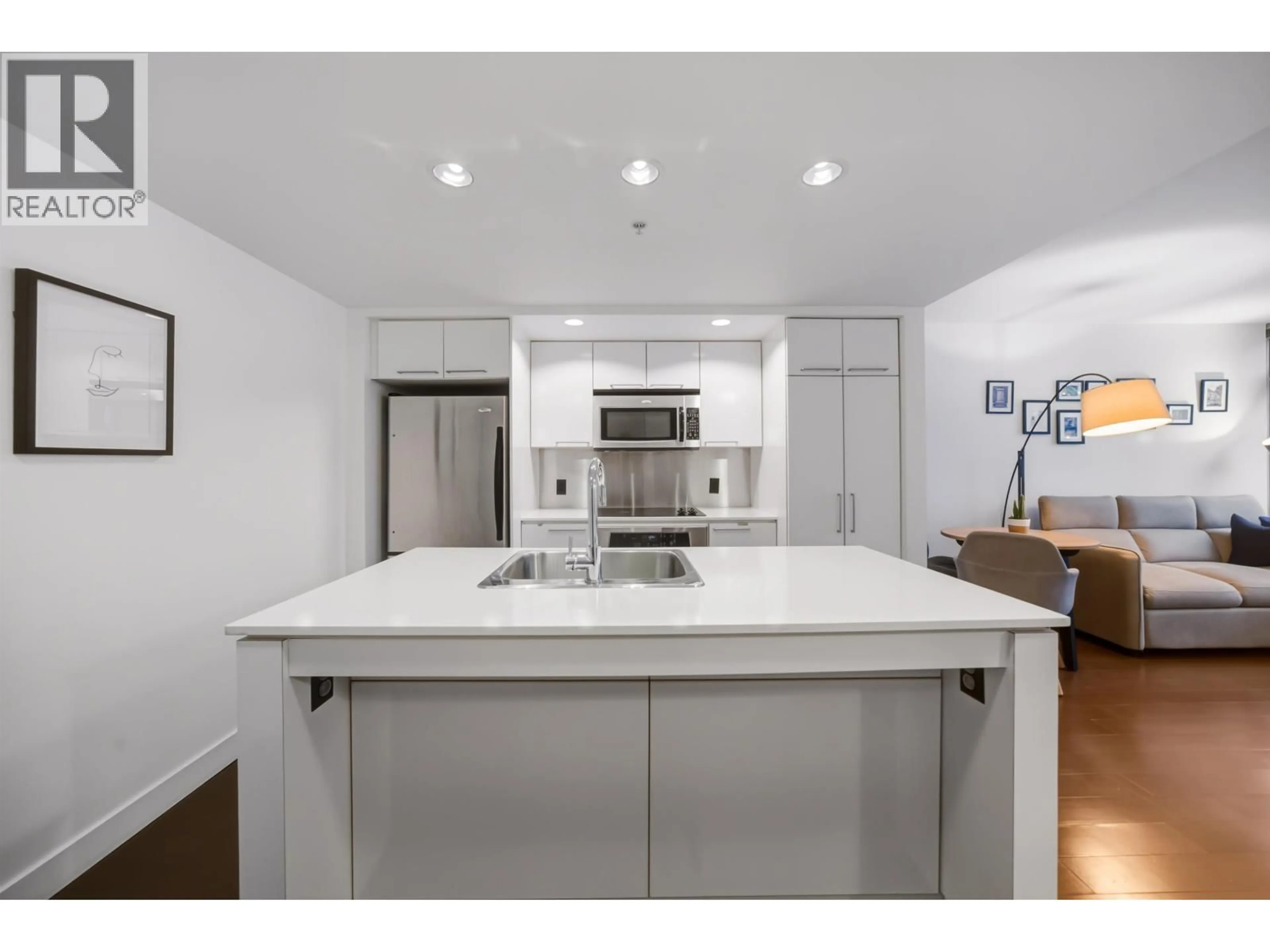 Open concept kitchen, unknown for 805 - 1255 SEYMOUR STREET, Vancouver British Columbia V6B0H1