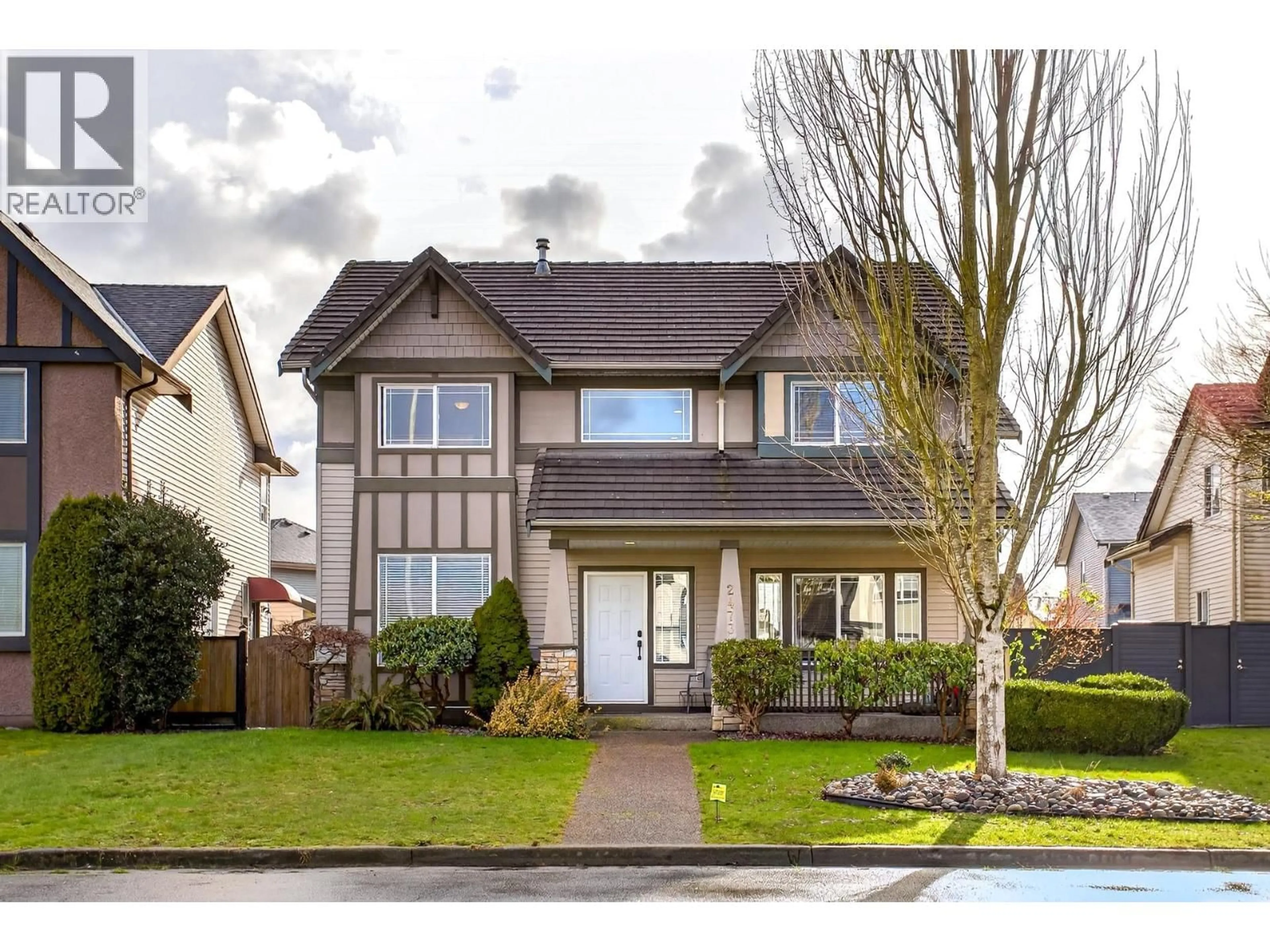 Home with vinyl exterior material, street for 2473 NILE GATE, Port Coquitlam British Columbia V3B8B3