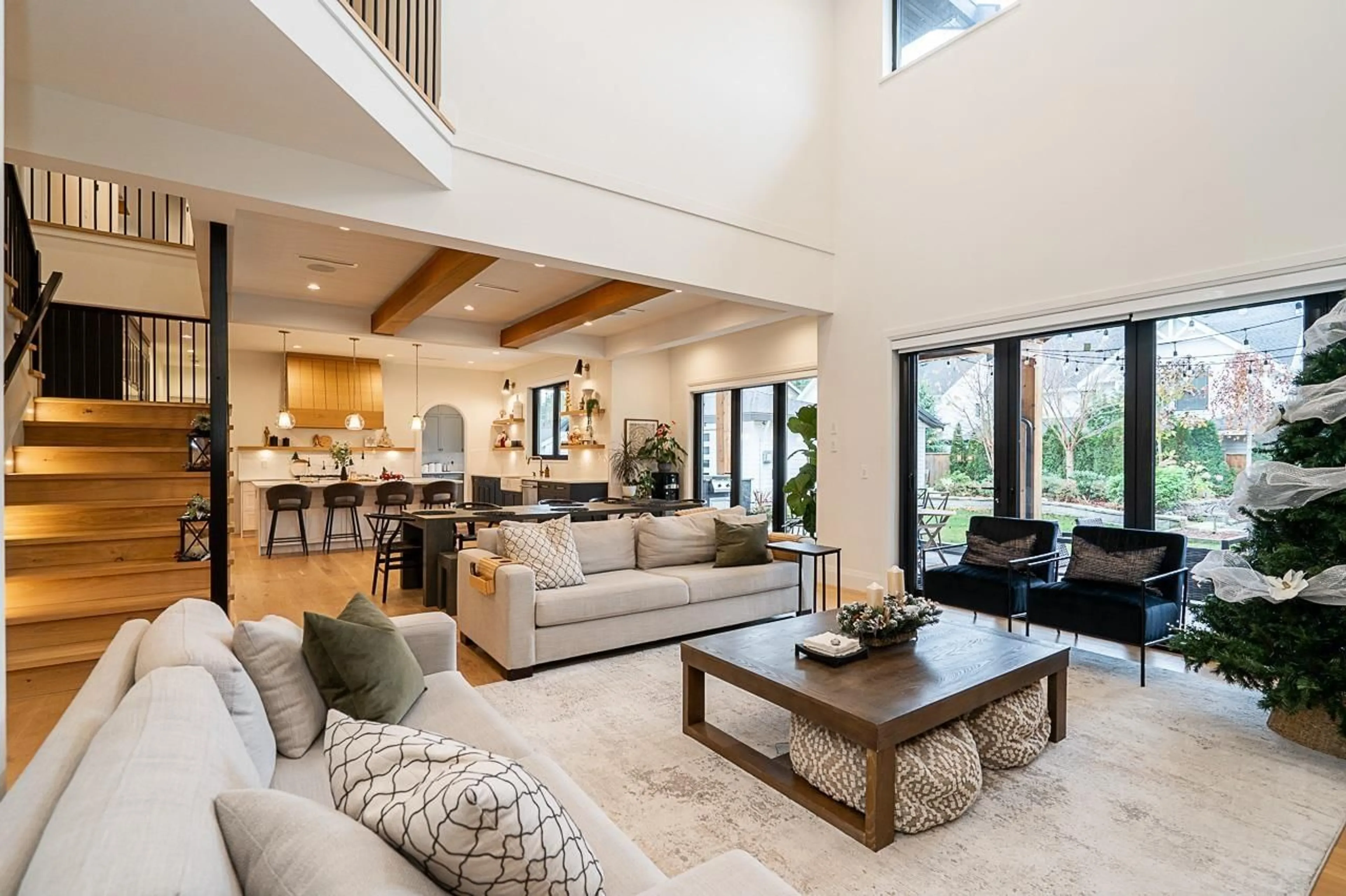 Living room with furniture, unknown for 2833 204 STREET, Langley British Columbia V2Z0B4