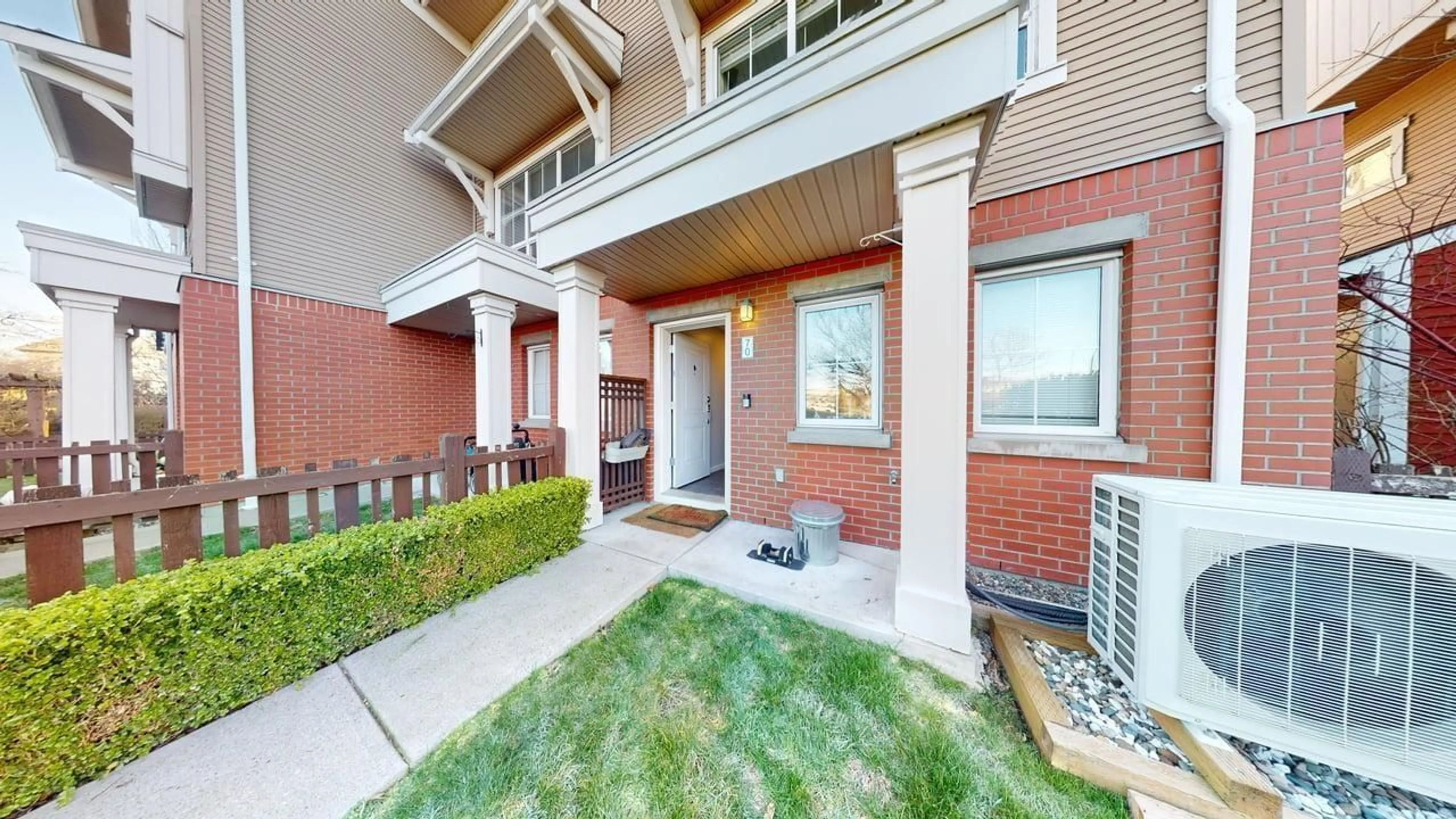 Home with brick exterior material, street for 70 - 19505 68A AVENUE, Surrey British Columbia V4N6K3