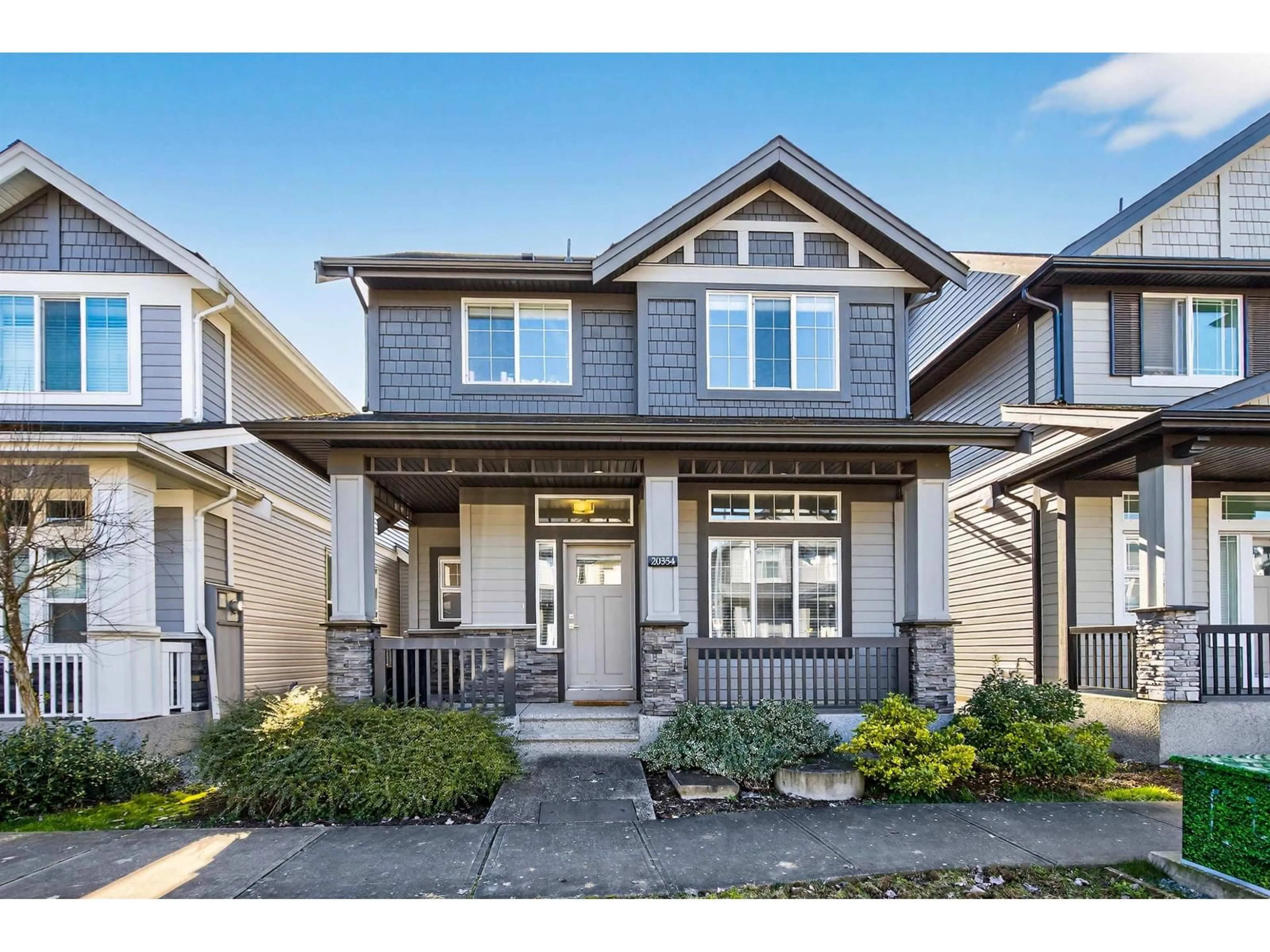 Home with vinyl exterior material, street for 20354 82A AVENUE, Langley British Columbia V2Y0S3