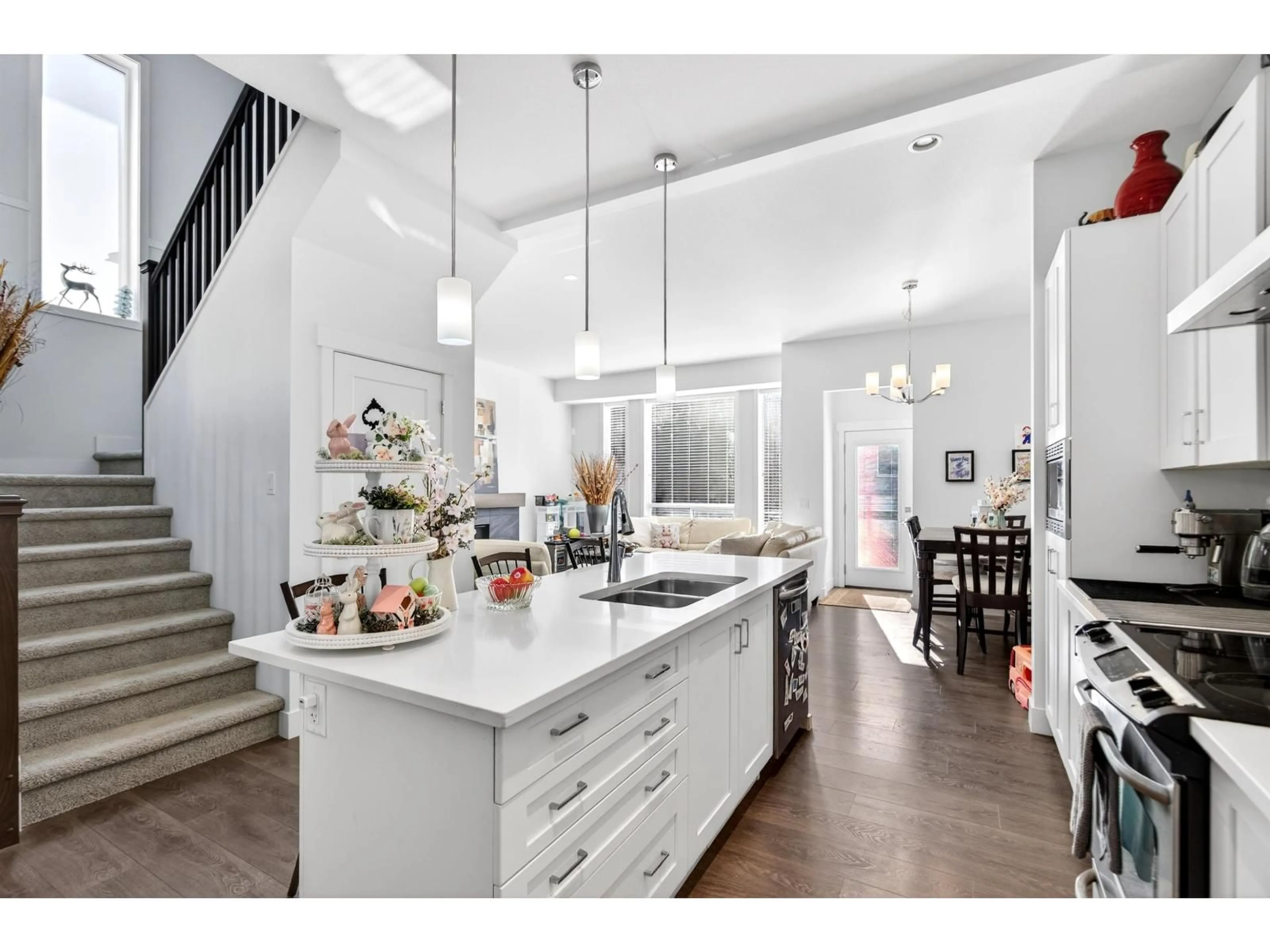 Open concept kitchen, unknown for 20354 82A AVENUE, Langley British Columbia V2Y0S3