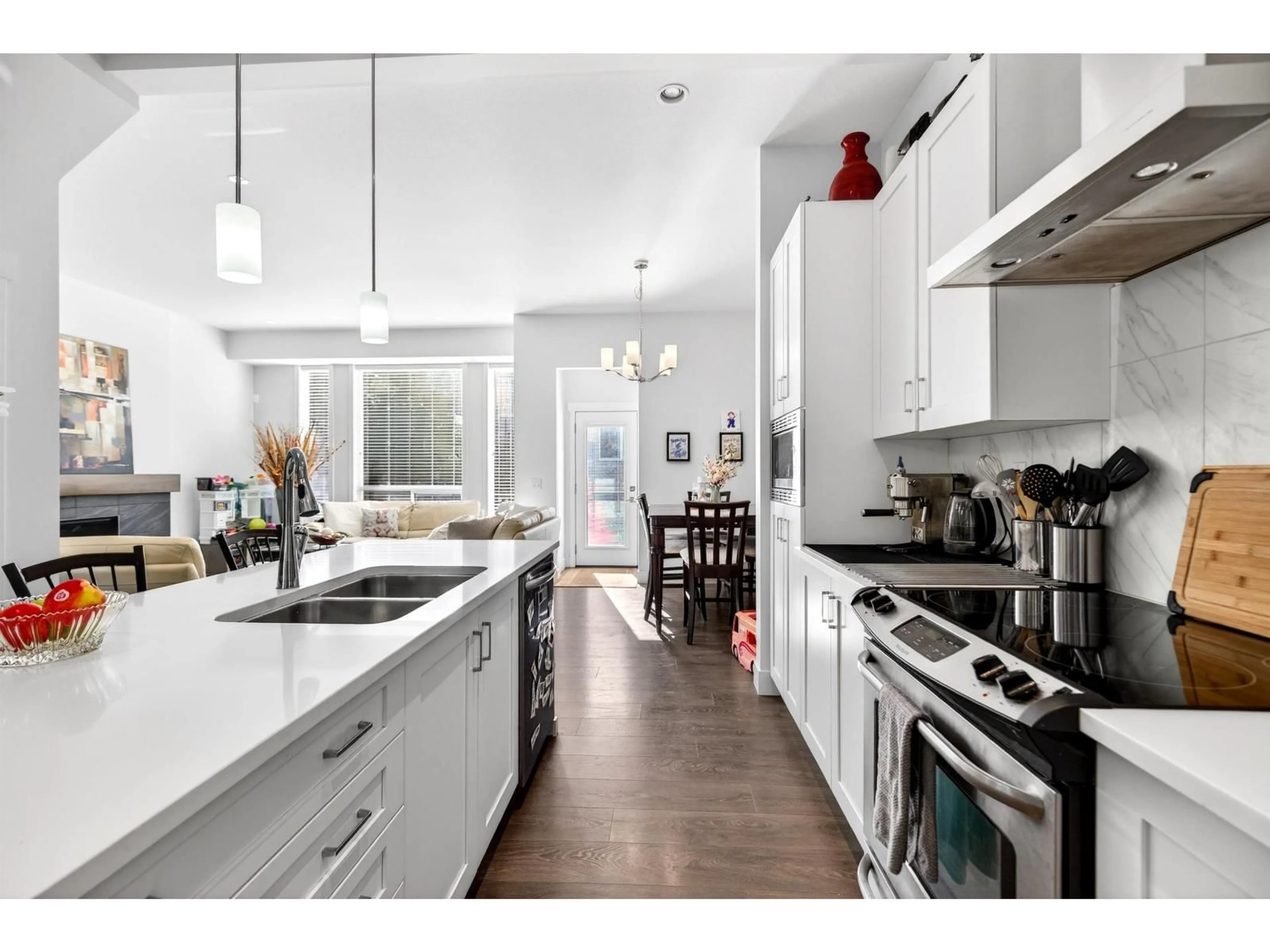 Open concept kitchen, unknown for 20354 82A AVENUE, Langley British Columbia V2Y0S3