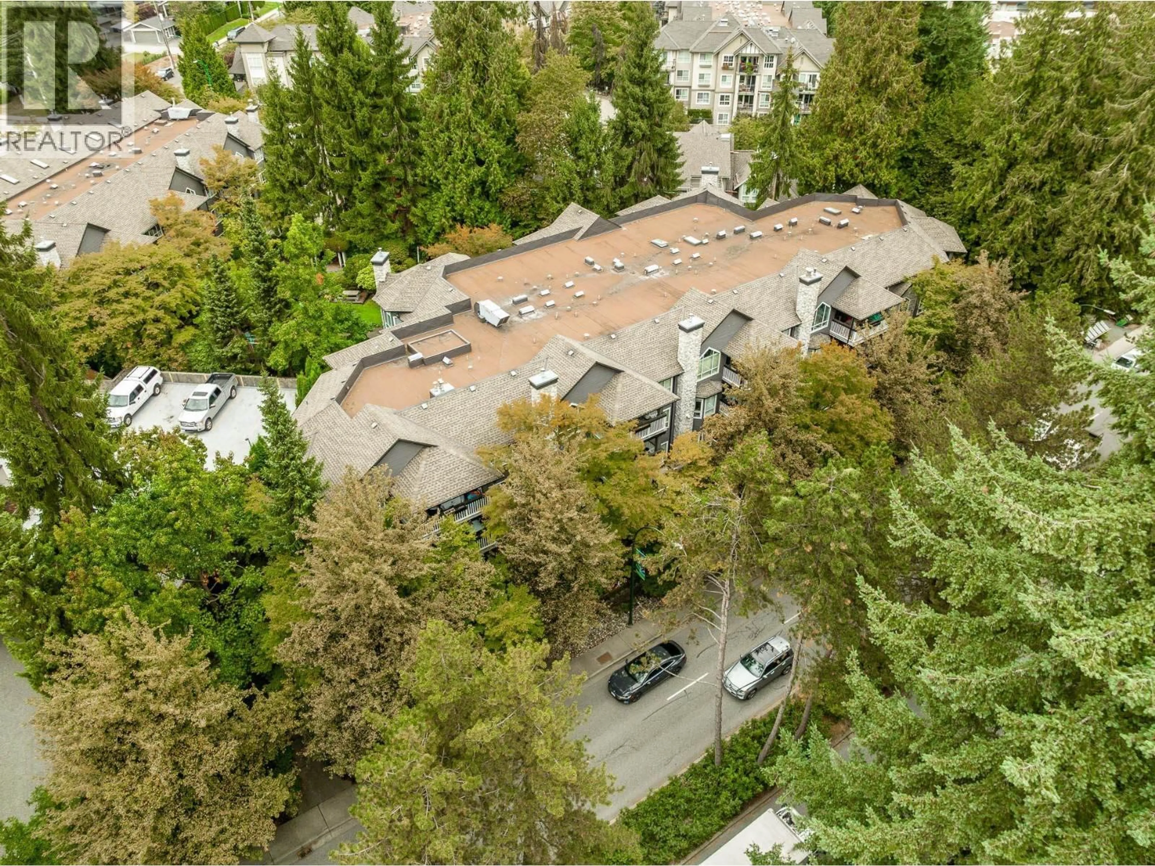 A pic from outside/outdoor area/front of a property/back of a property/a pic from drone, city buildings view from balcony for 206 - 1150 LYNN VALLEY ROAD, North Vancouver British Columbia V7J1Z9