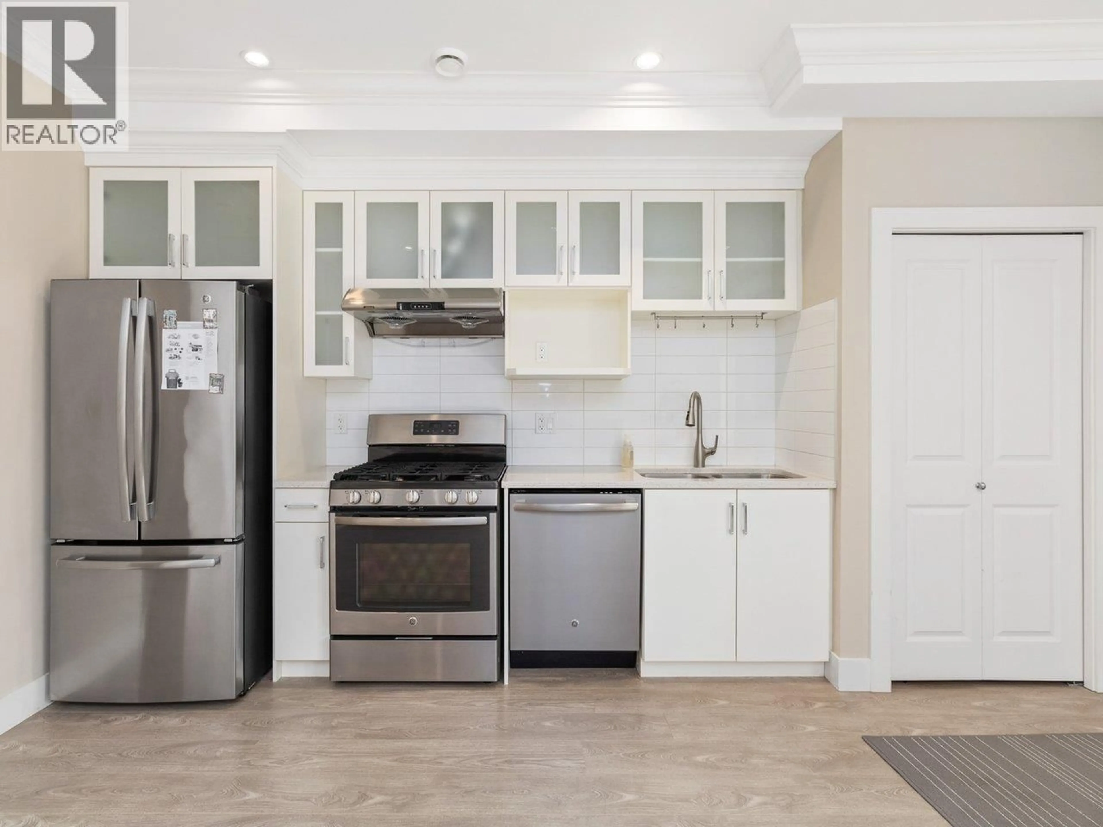 Unknown for 102 - 4577 SLOCAN STREET, Vancouver British Columbia V5R1Z8